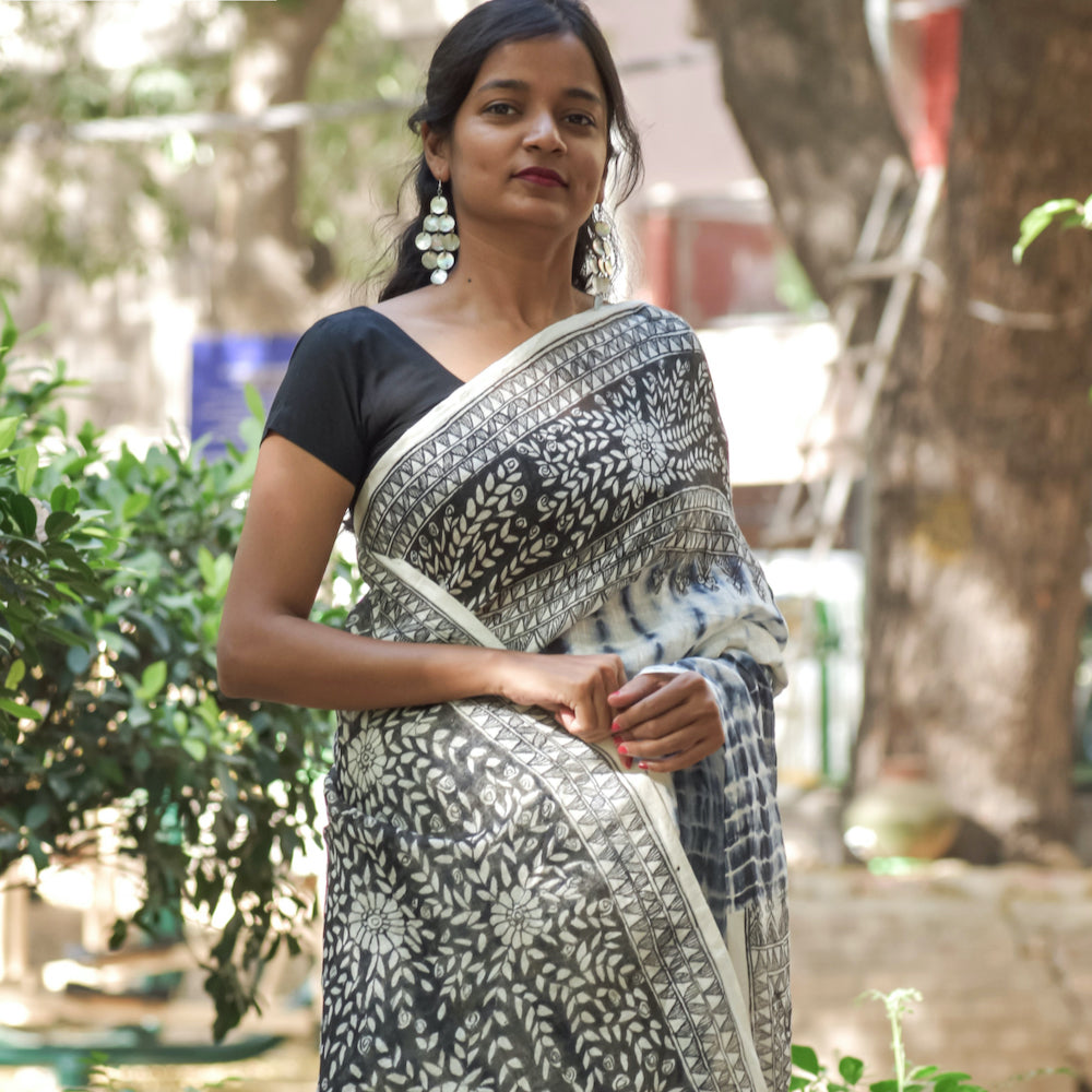 DIORAMA DESIGNS Black - Madhubani Handpainted Floral Handapainted Linen Saree