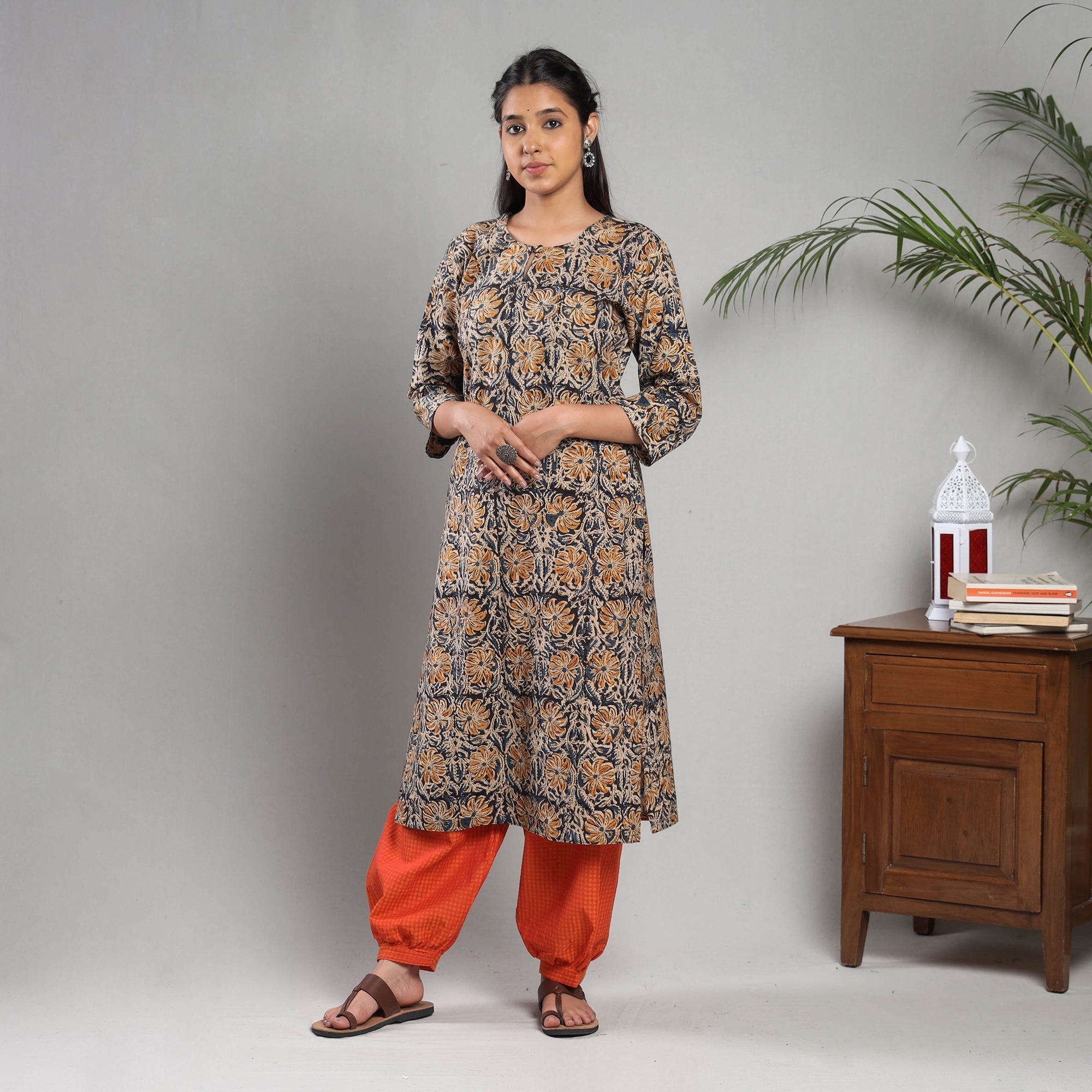ITOKRI CASUALS Black - Kalamkari Block Printing Cotton Kurta with Salwar & Dupatta Set - view 2