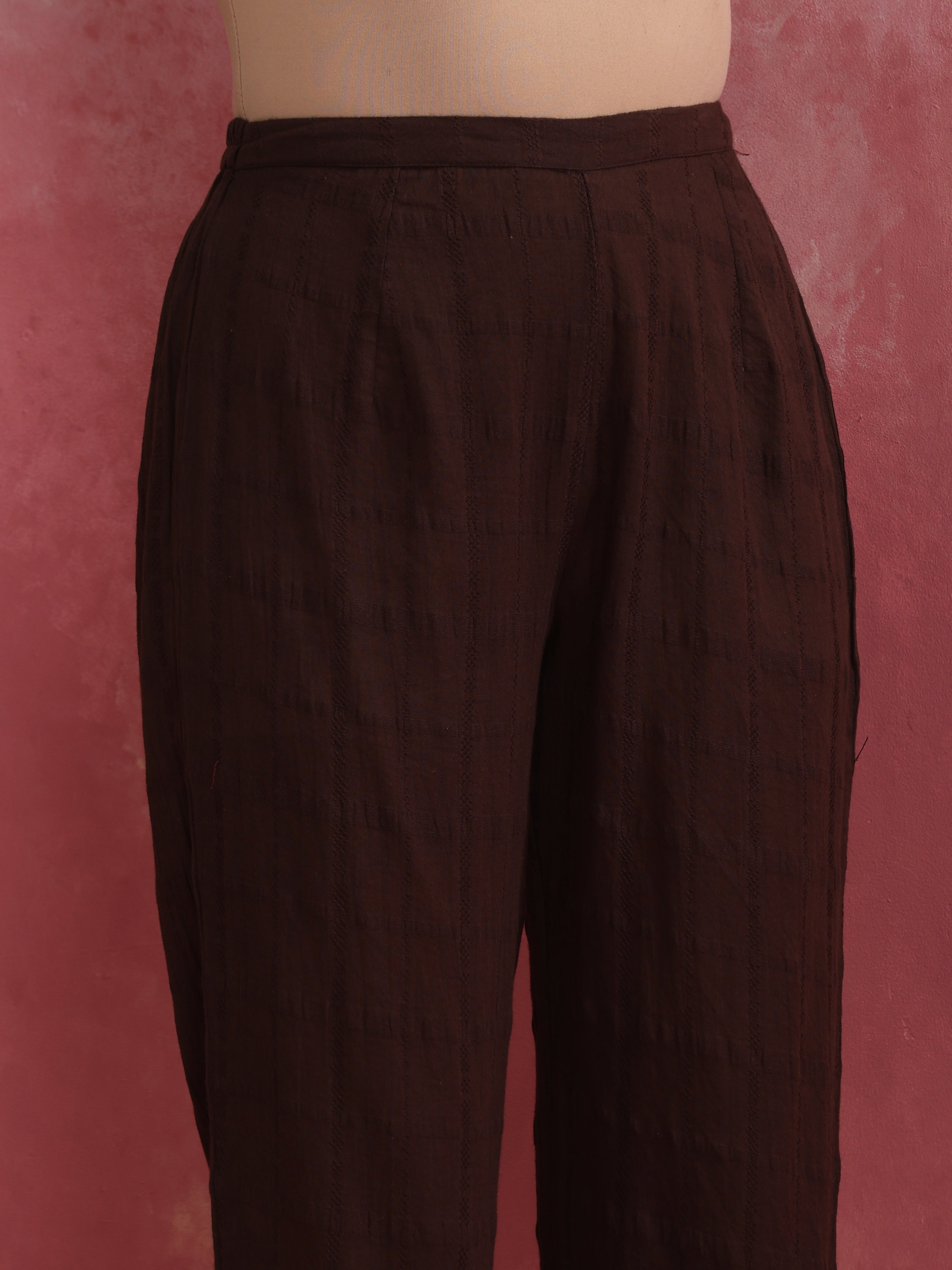 trueBrowns Mauve Cotton Dobby Front Slit Kurta Set - view 8