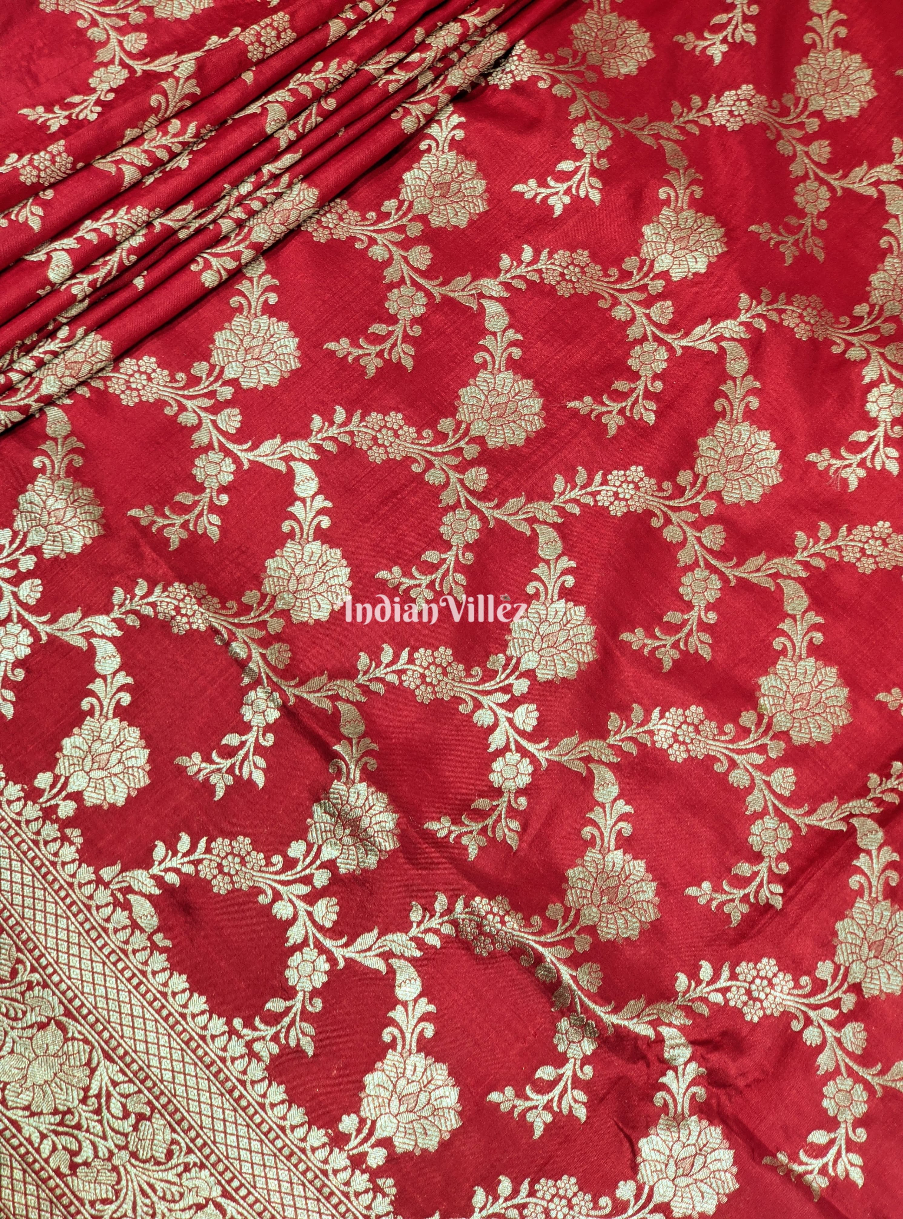 IndianVillèz Red Floral Theme Banarasi Katan Saree - view 3