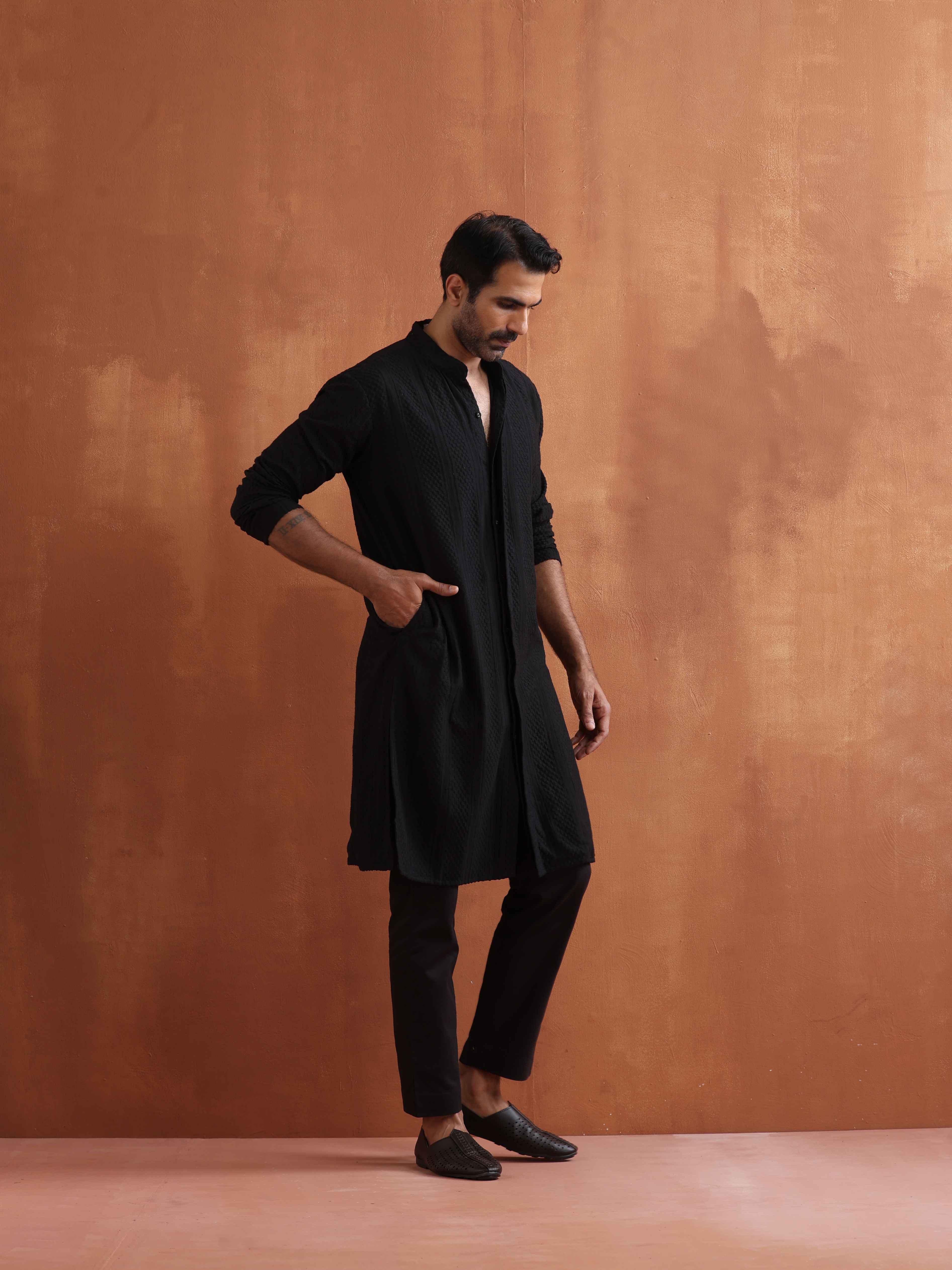 trueBrowns Men's Black Textured Cotton Dobby Front Open Kurta - view 3