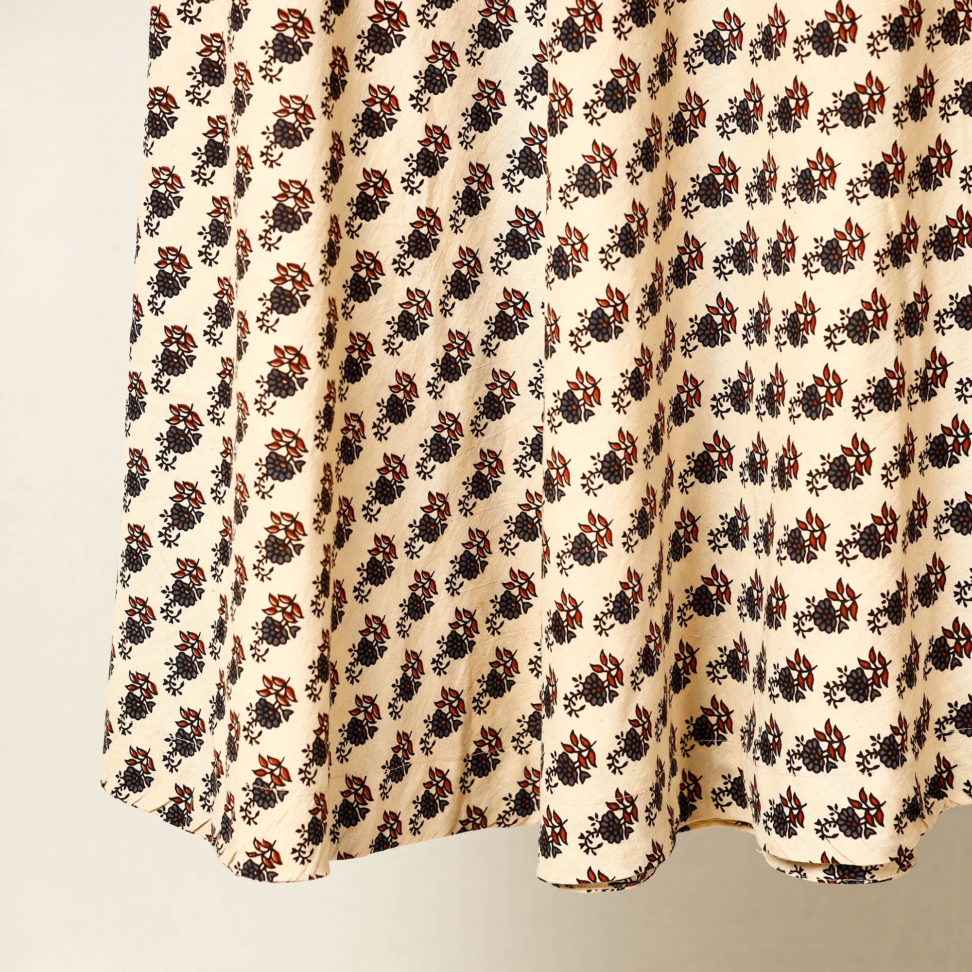 NOORI BAZAR Beige - Block Print Cotton Wrap Around Ajrakh Skirt - view 4
