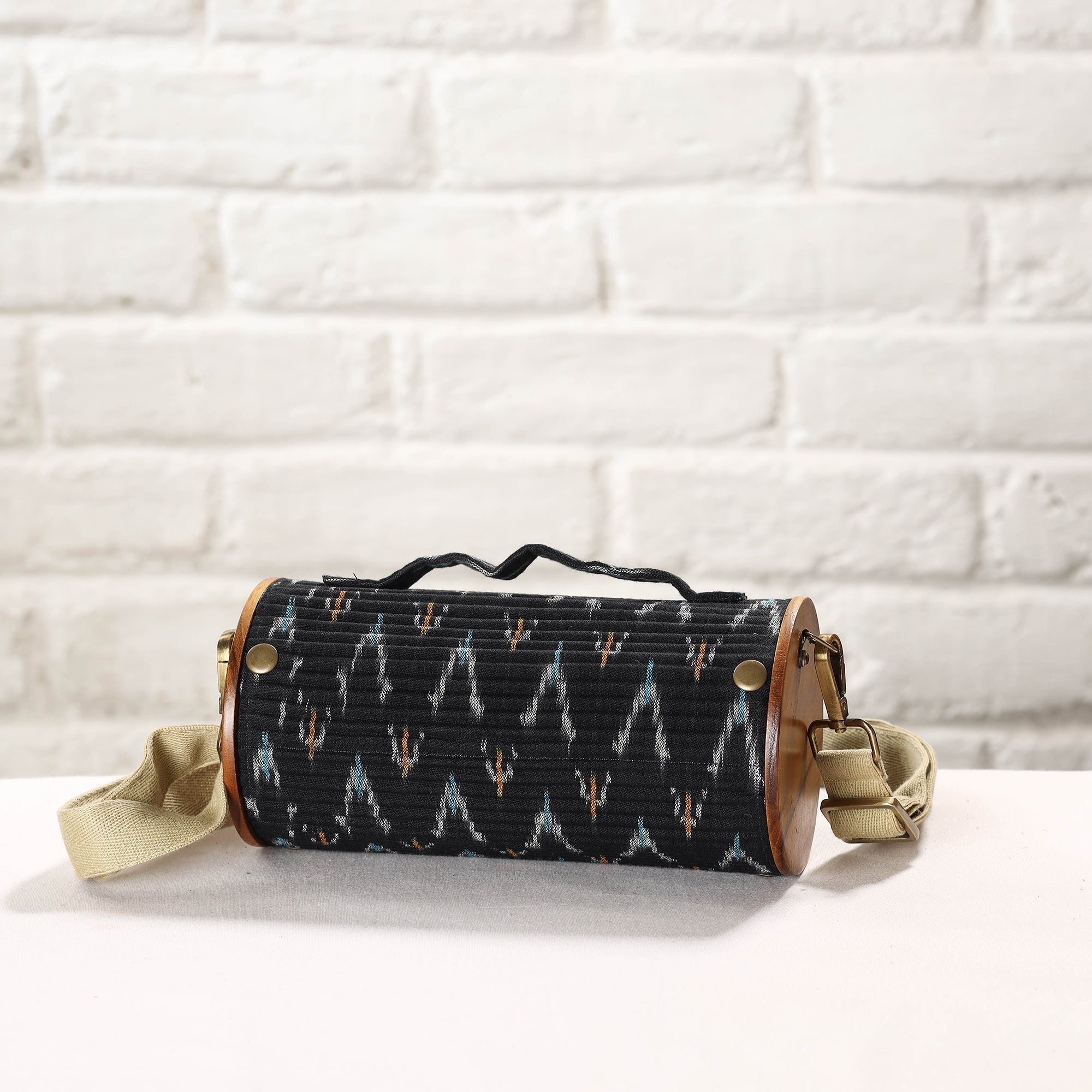 LUKKA CHUPPI Blue - DIY Round Sling Bag / Clutch With Changeable Sleeve - view 7