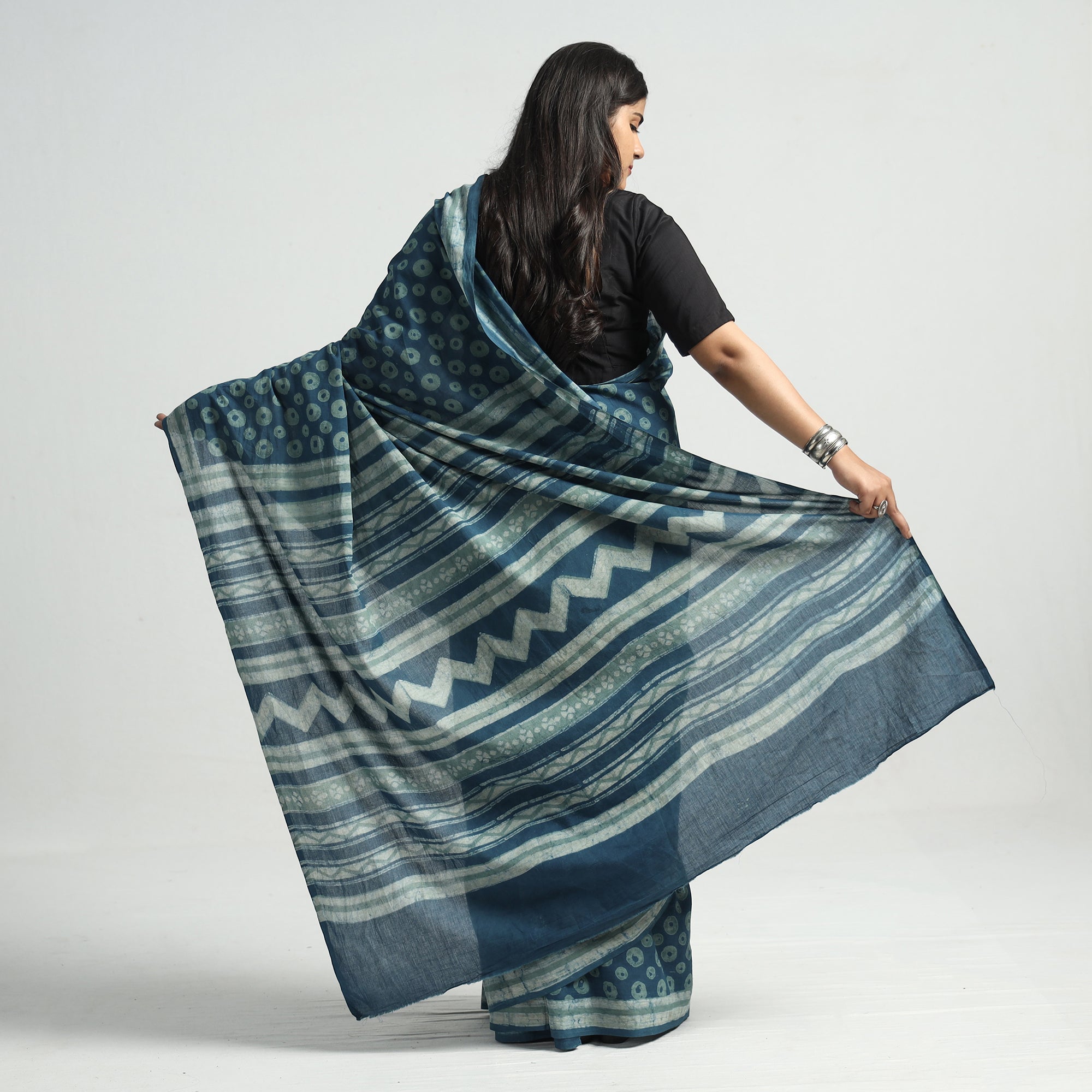 HAVELI CHRONICLES Blue - Akola Hand Block Printed Cotton Saree - view 6