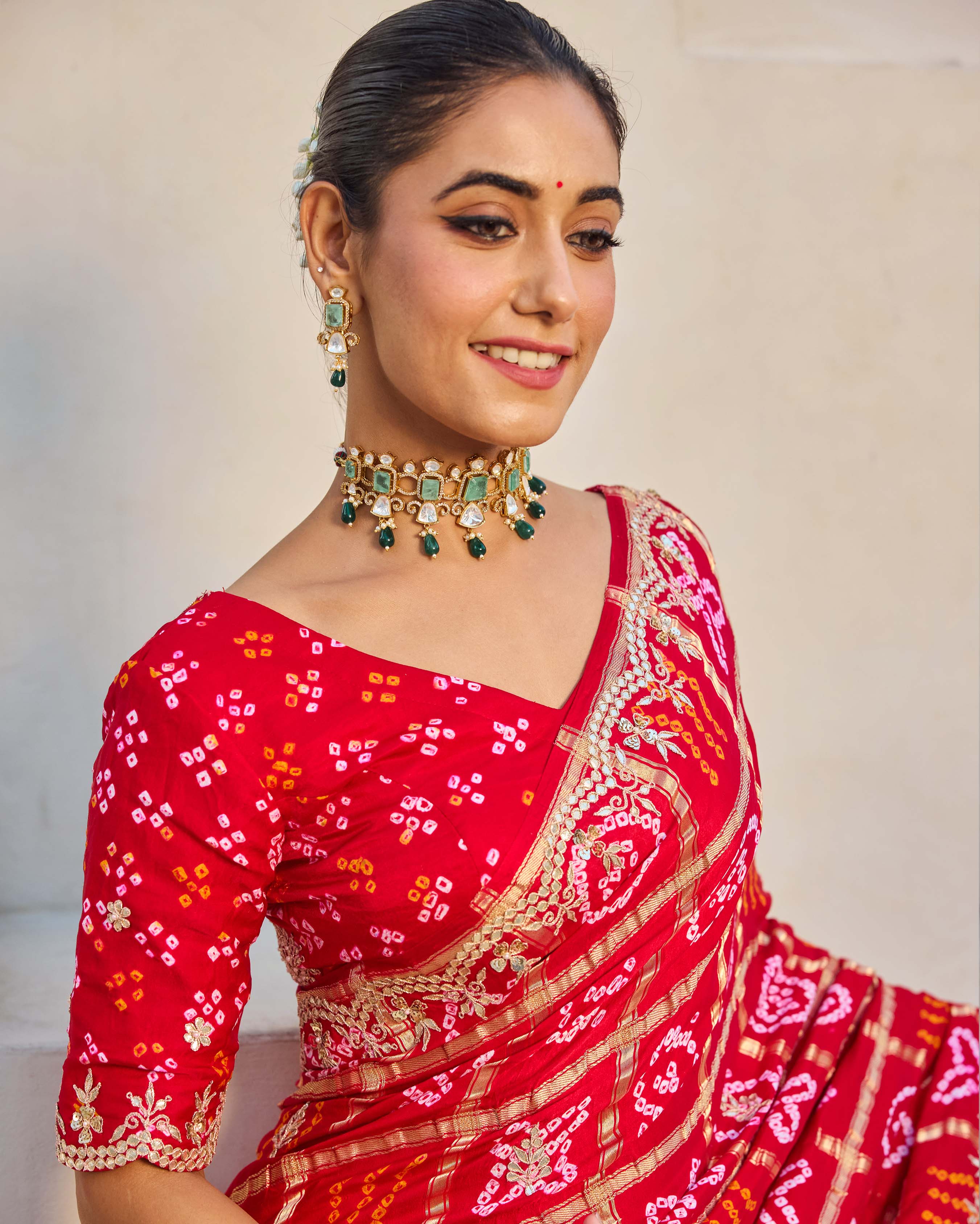 Aachho Dazzling Red Silk Bandhani Saree – Women's - view 6