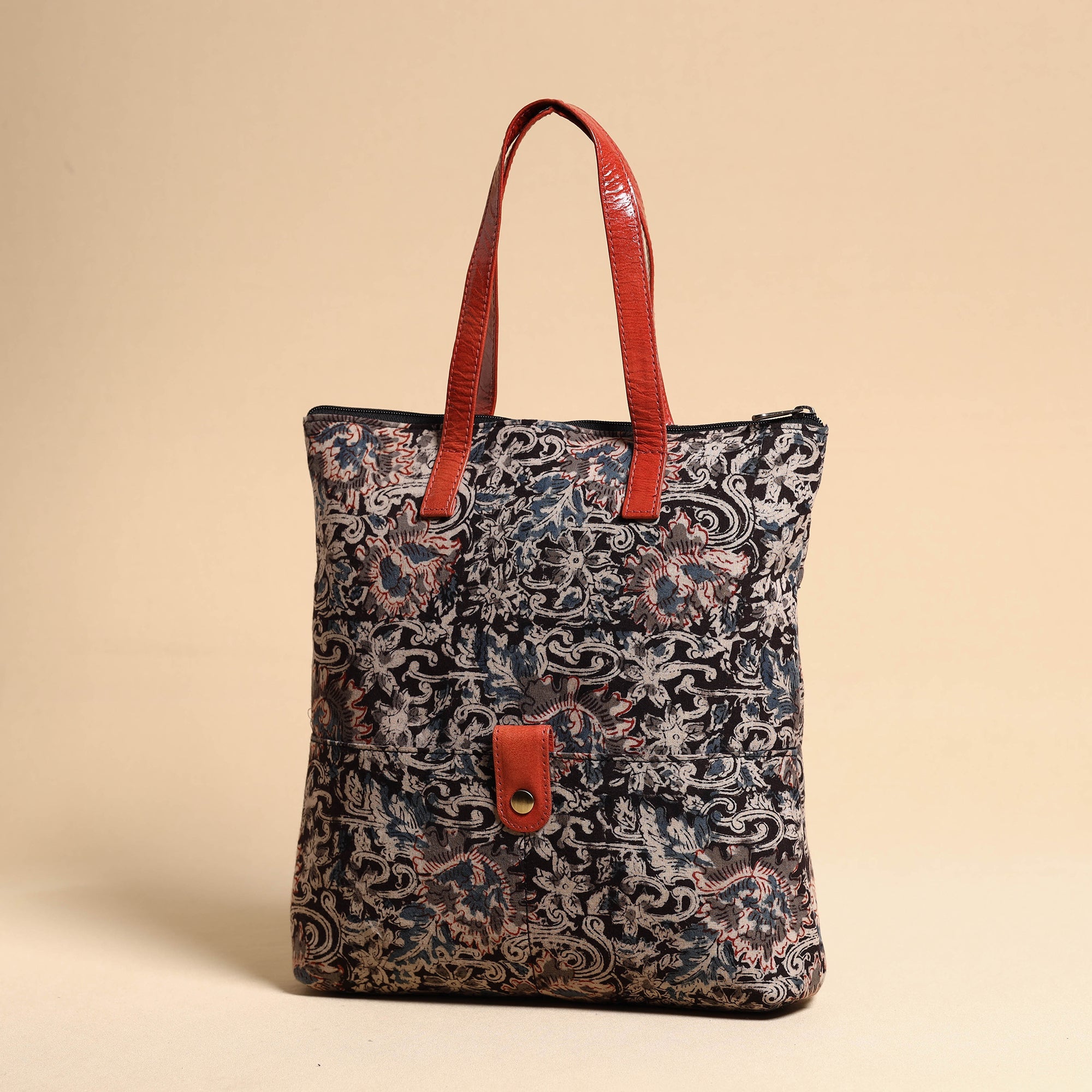 ASALKAAR Black - Handcrafted Kalamkari Block Printed Hand Bag with Leather Handle - view 2