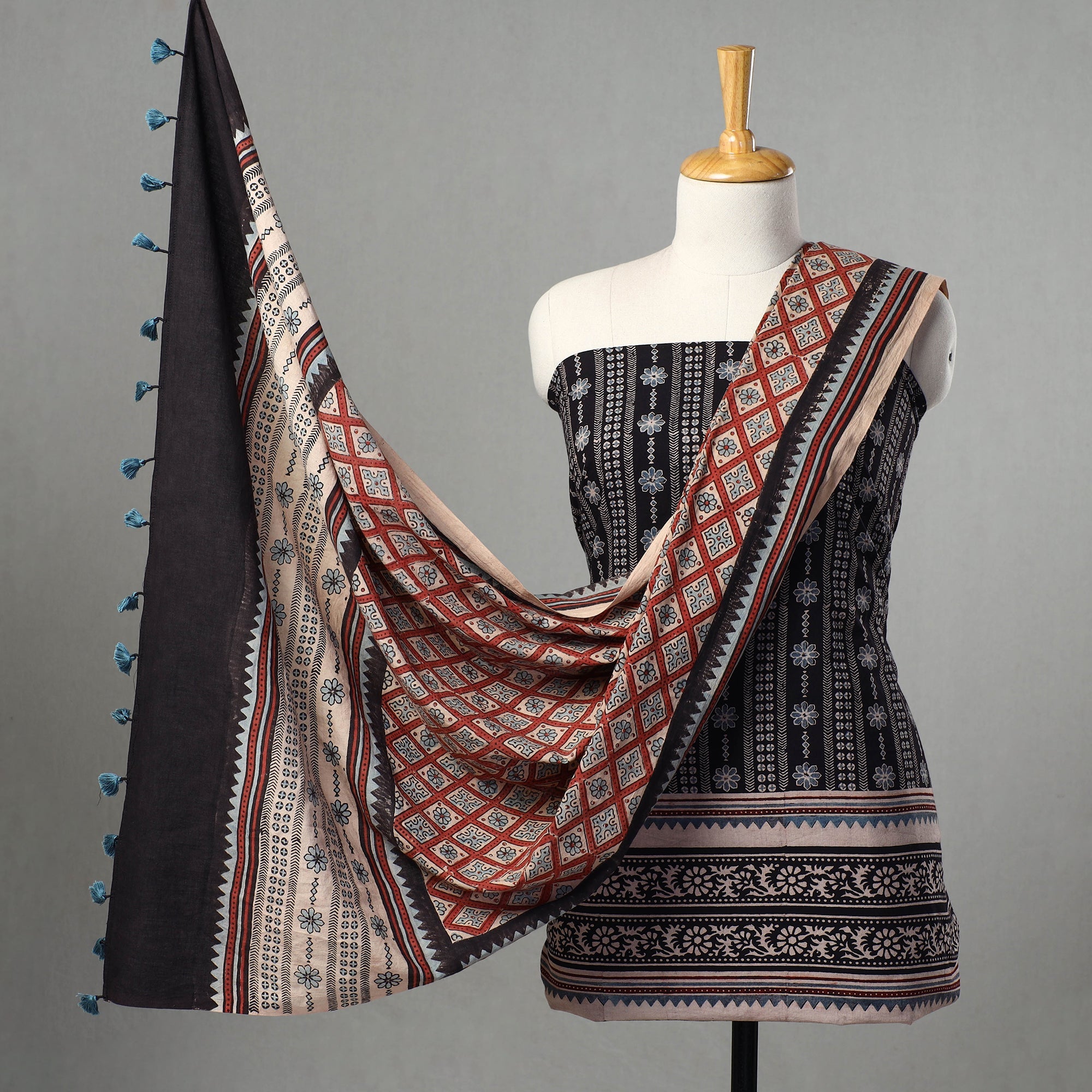AJRAKH BY JABBAR KHATRI Black - Kutch Block Print Cotton 3pc Ajrakh Dress Material 08