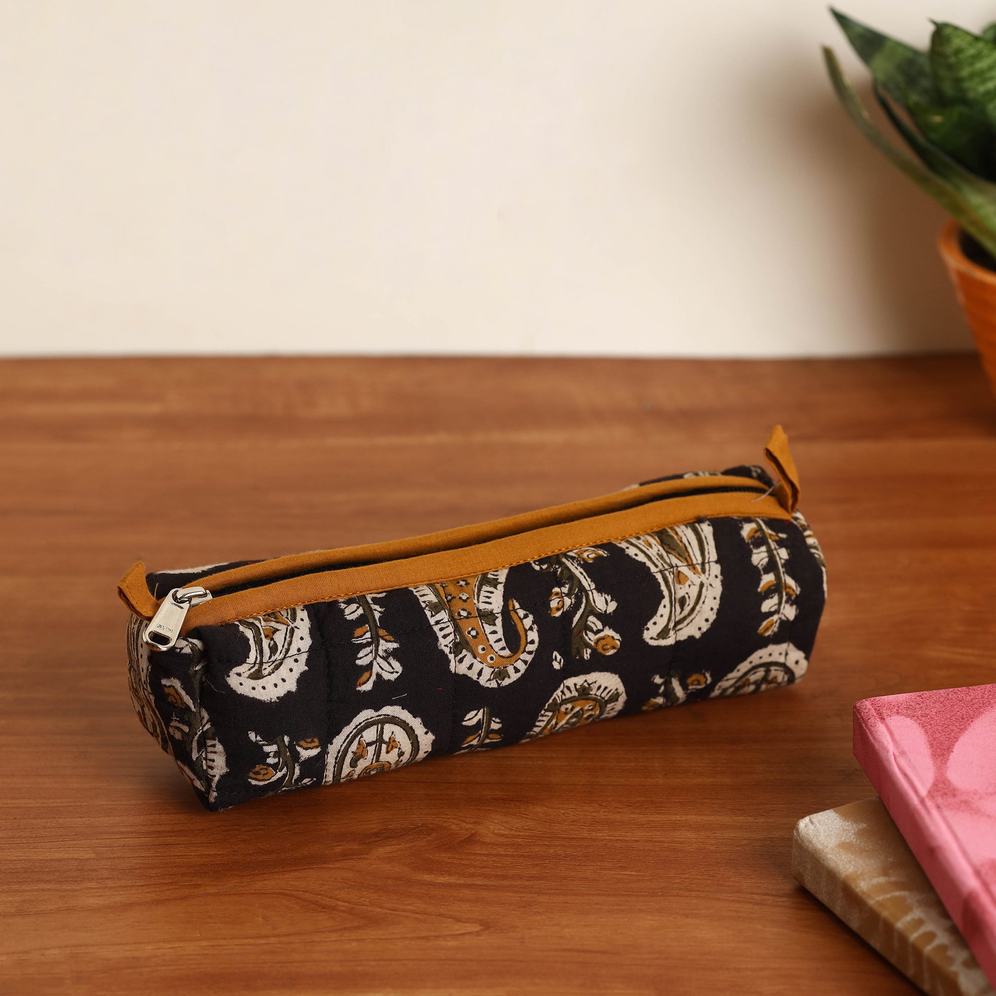 NOORI BAZAR Black - Handmade Quilted Cotton Pencil Pouch 11