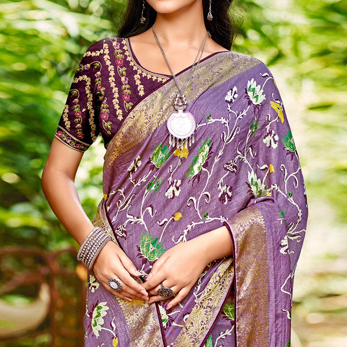 Peachmode Lavender Floral Woven Dola Silk Saree With Tassels - view 2