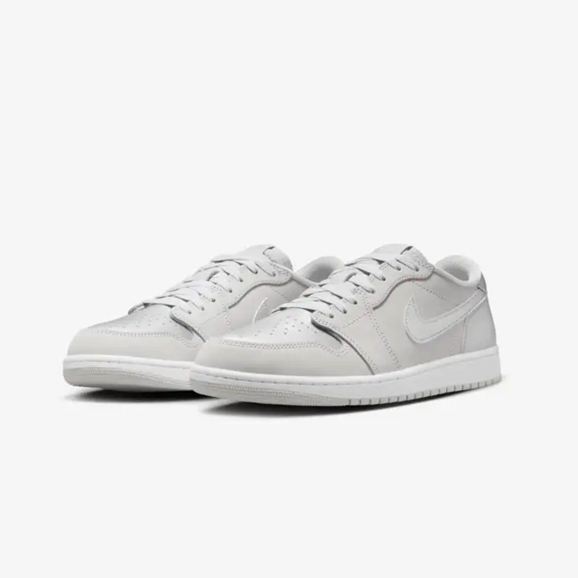 Jordan | AIR JORDAN 1 LOW OG { SILVER - view 2