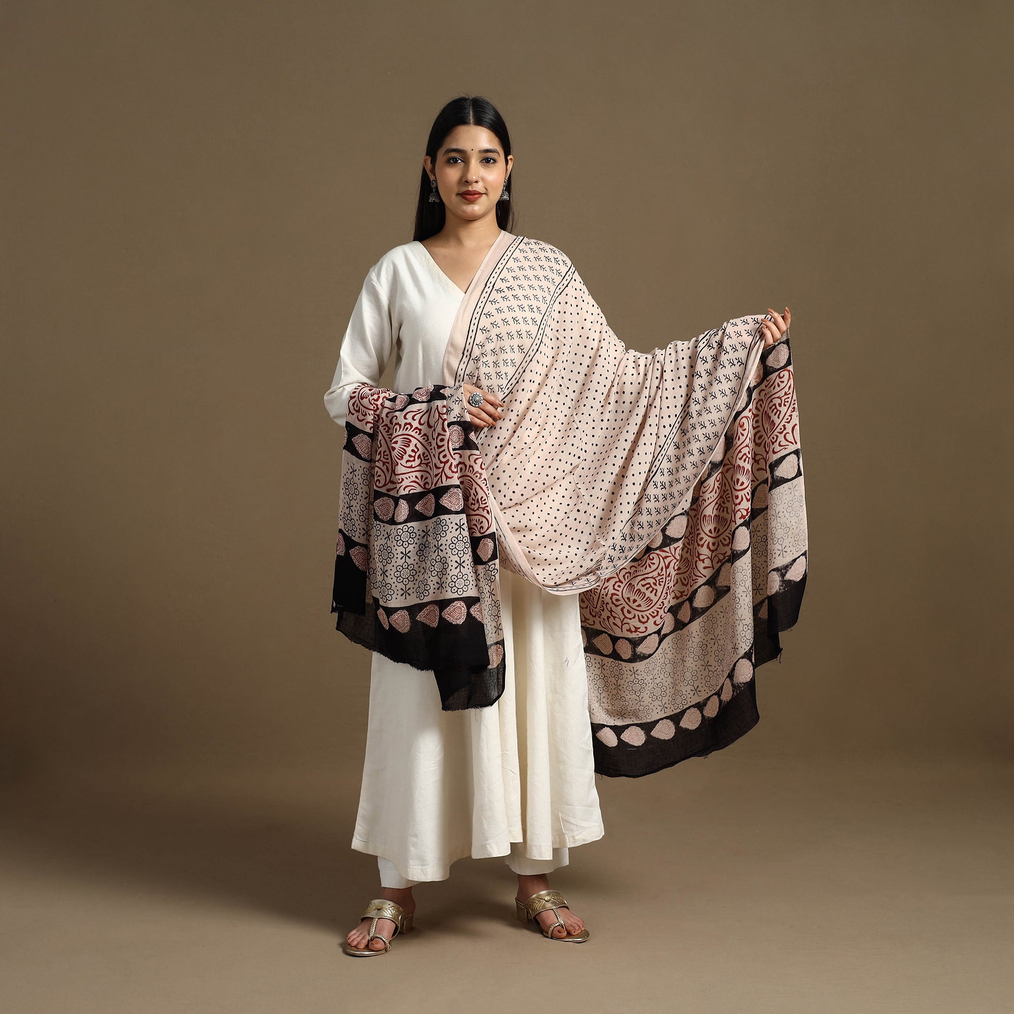 ARTISAN HAND BLOCK PRINTS Beige - Block Print Mul Cotton Bagru Dupatta 03