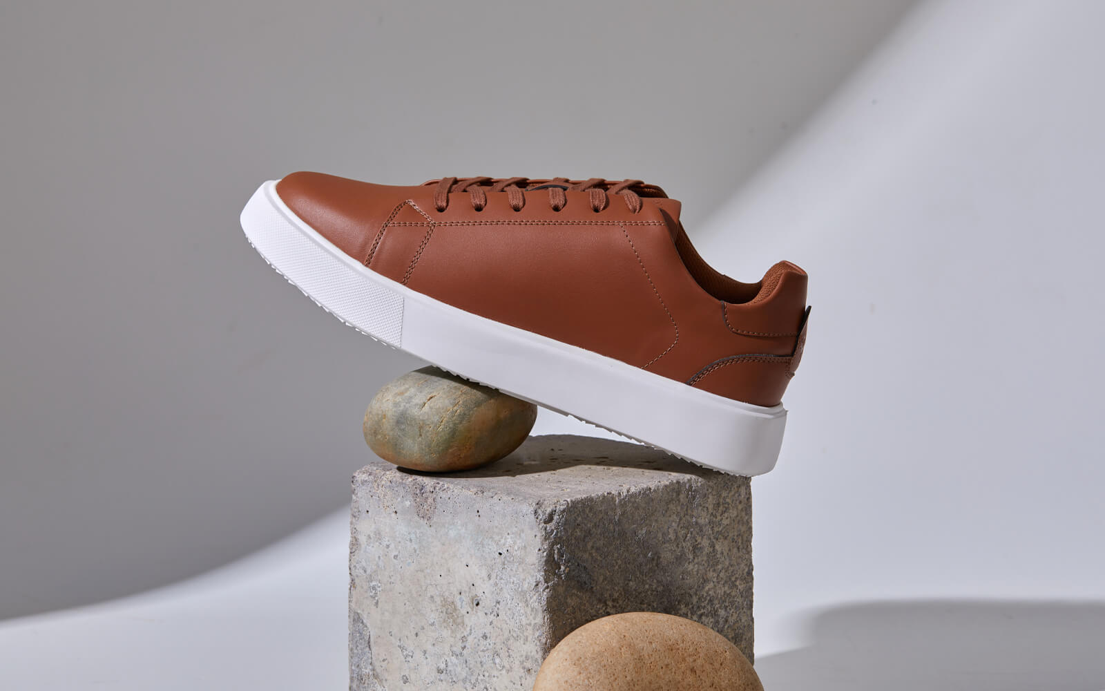 Neeman's Classic Solids : Brown - view 2