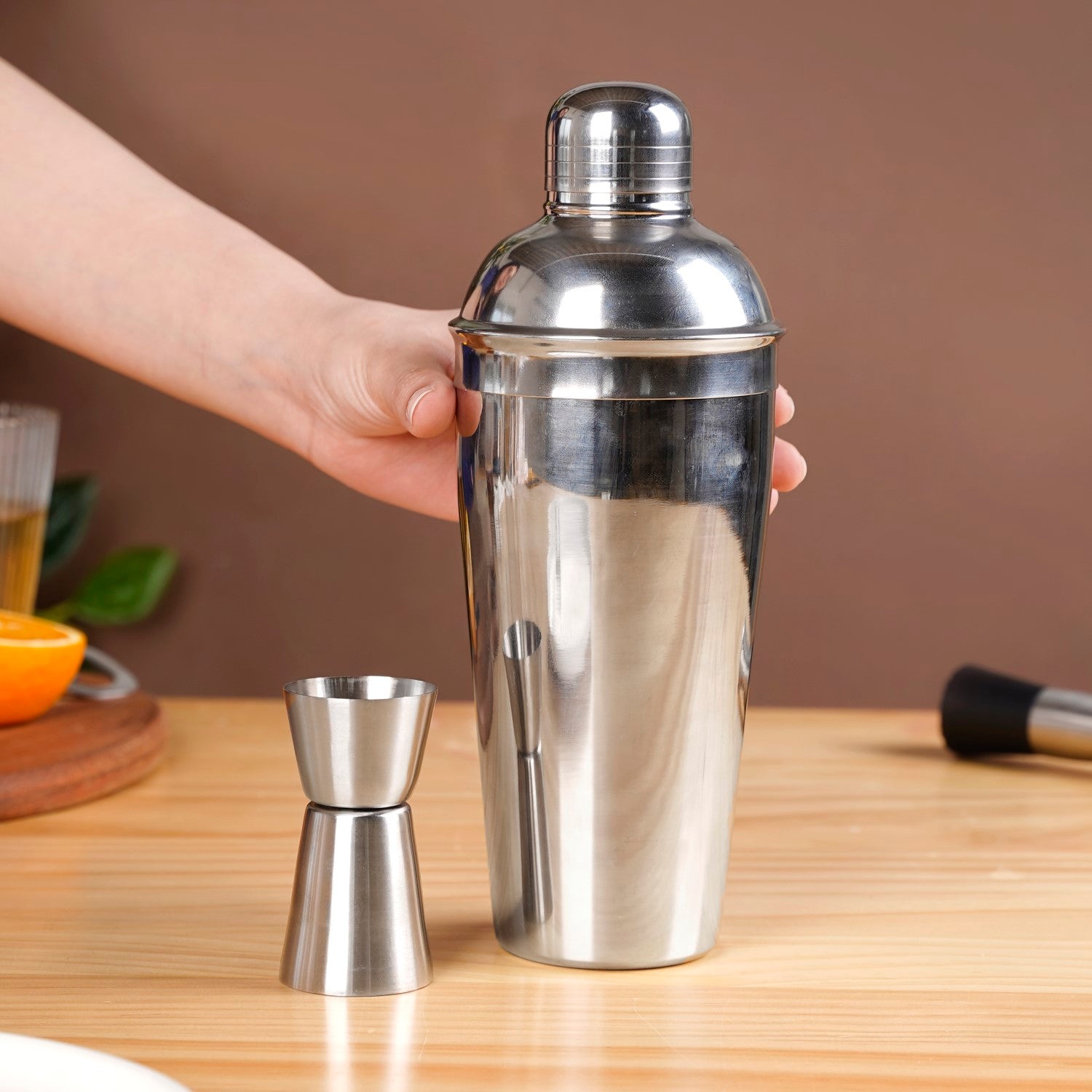 Nestasia Classic Stainless Steel Peg Measure And Cocktail Shaker Set - view 2