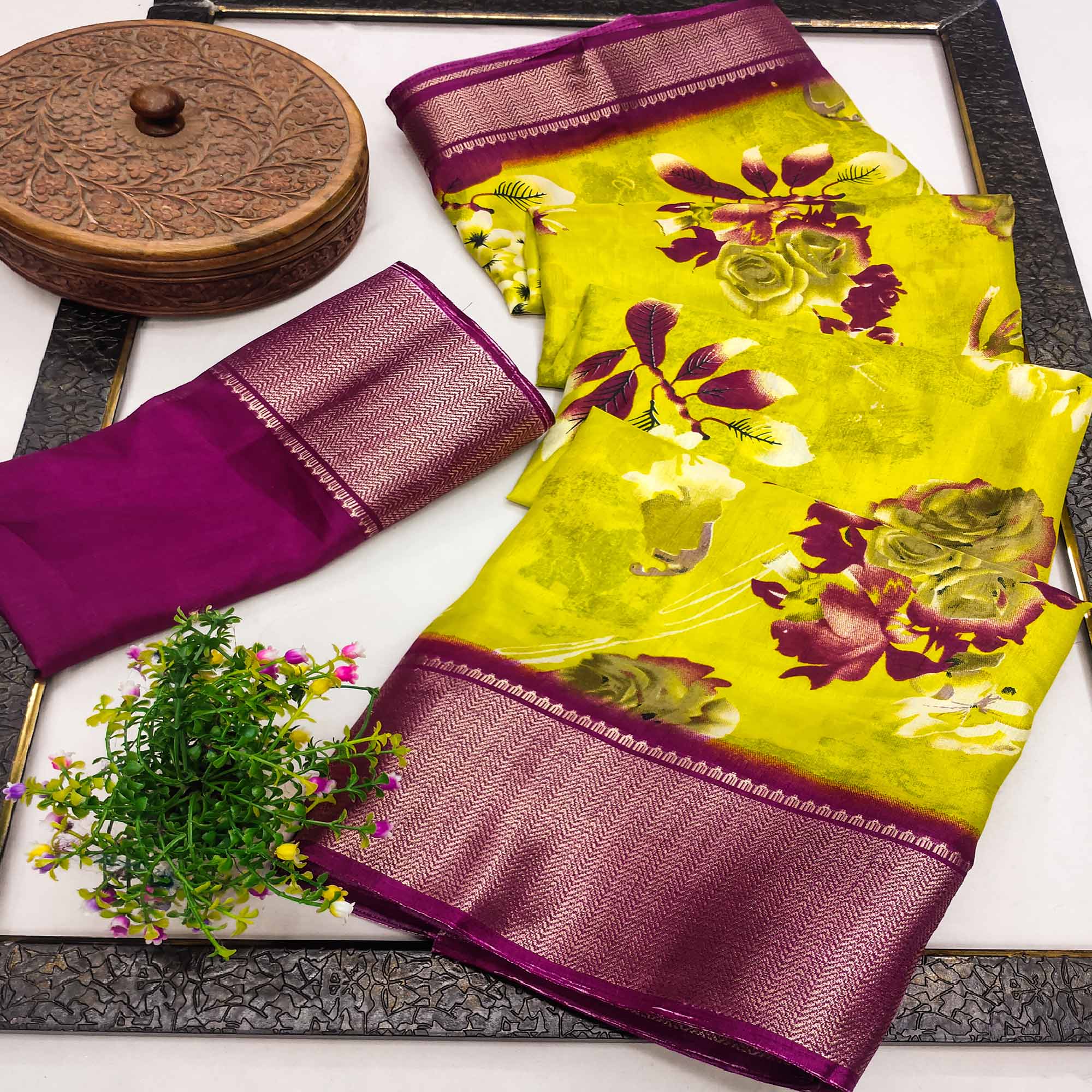 Green sarees – BlackTree green-floral-printed-art-silk-saree-with-woven-border