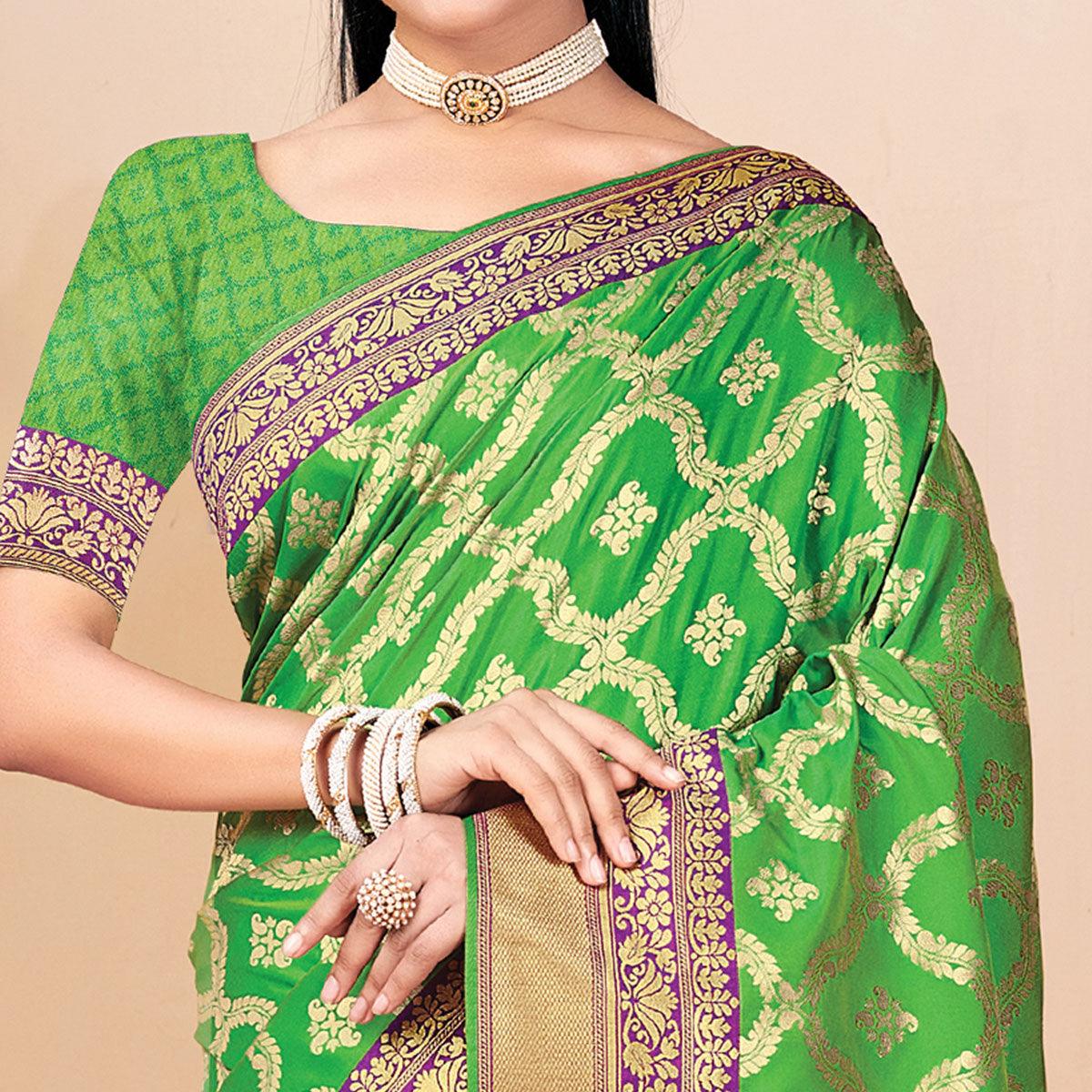 BlackTree green-festive-wear-woven-banarasi-silk-saree-127494 - view 2