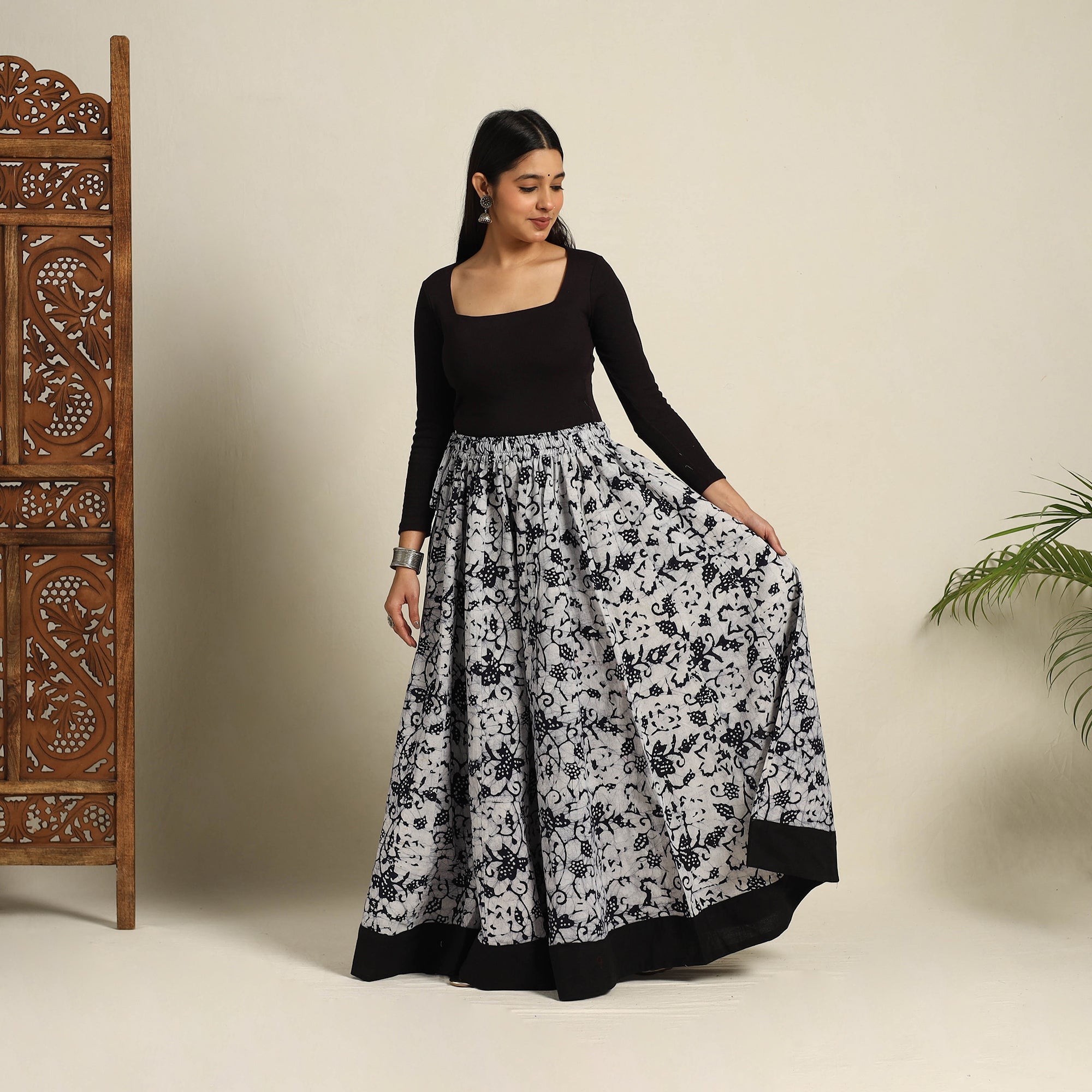 NOORI BAZAR Black - 24 Kali Patchwork Batik Print Cotton Long Skirt 31 - view 2