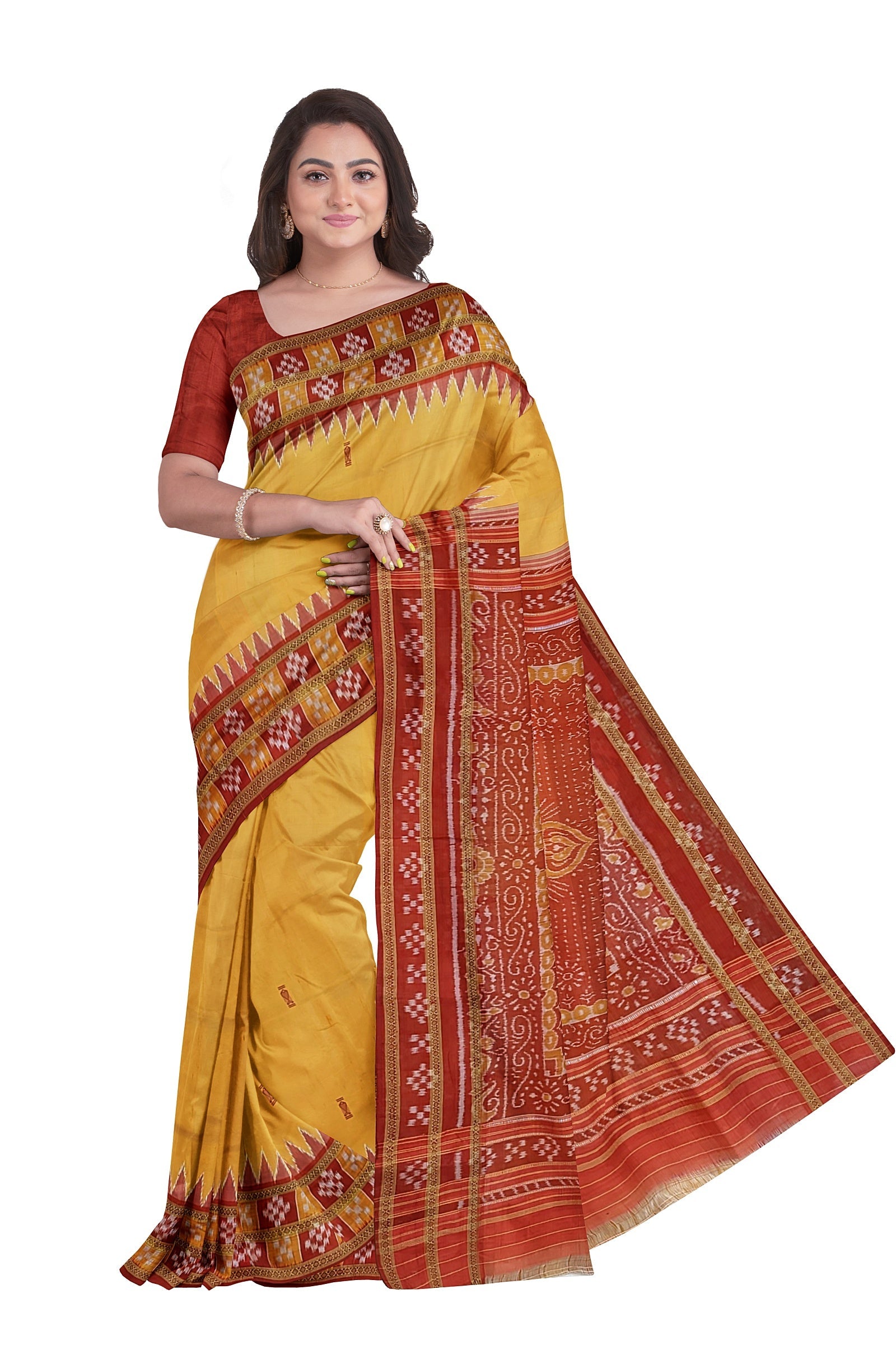 IndianVillèz Deep Yellow Double Border Pasapalli Fish Motif Khandua Silk Saree