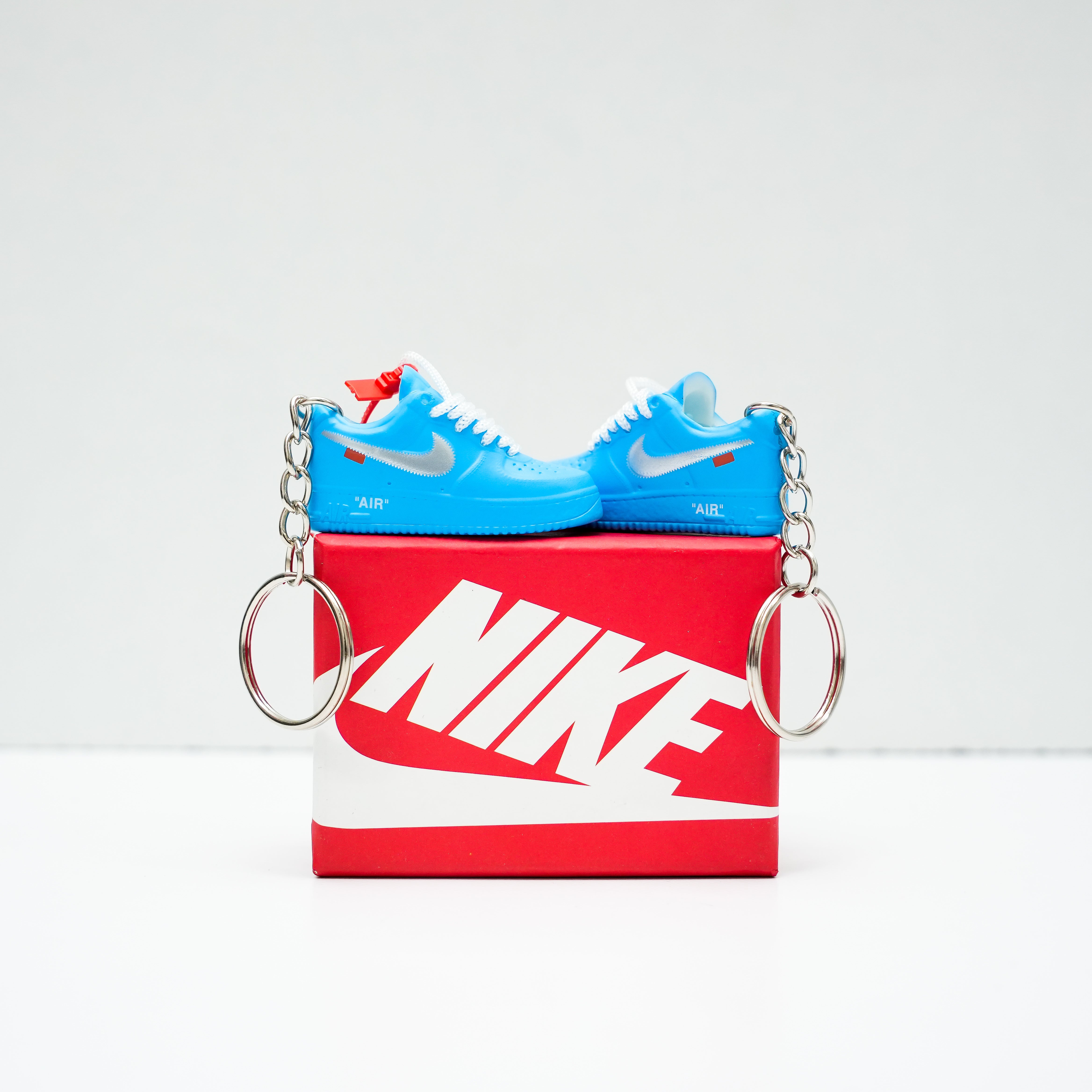 Kicks Machine 3D Sneaker Keychain With Box - Nike AF1 x Off-White Unc
