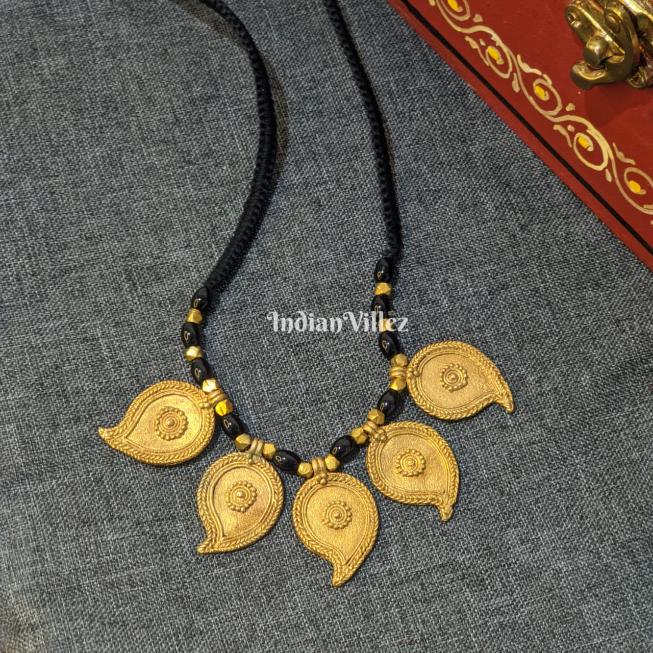 IndianVillèz Handcrafted Dohkra Tribal Jewellery