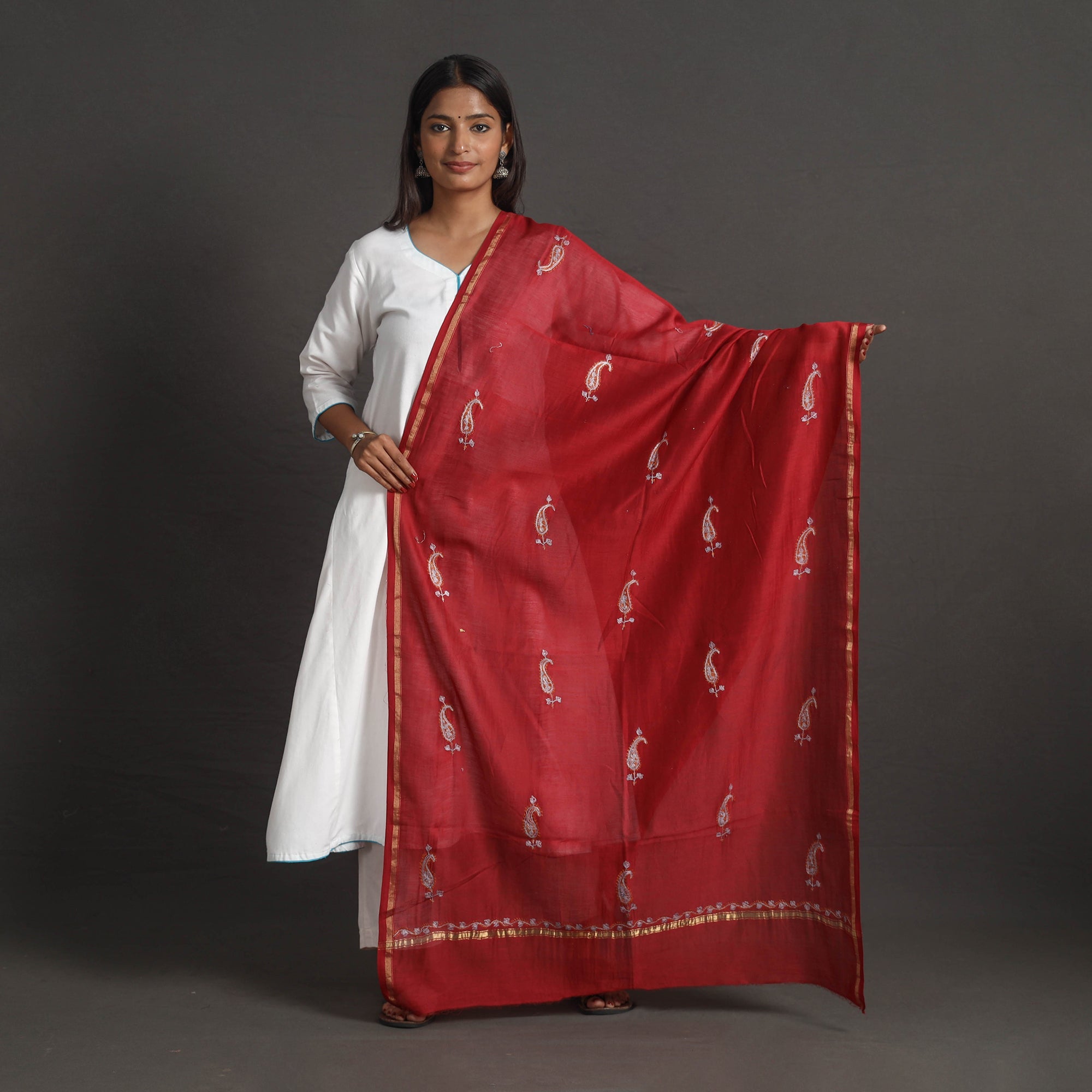 ITOKRI CRAFTS INITIATIVE Handloom Chanderi Silk Kashida Embroidery Dupatta 07