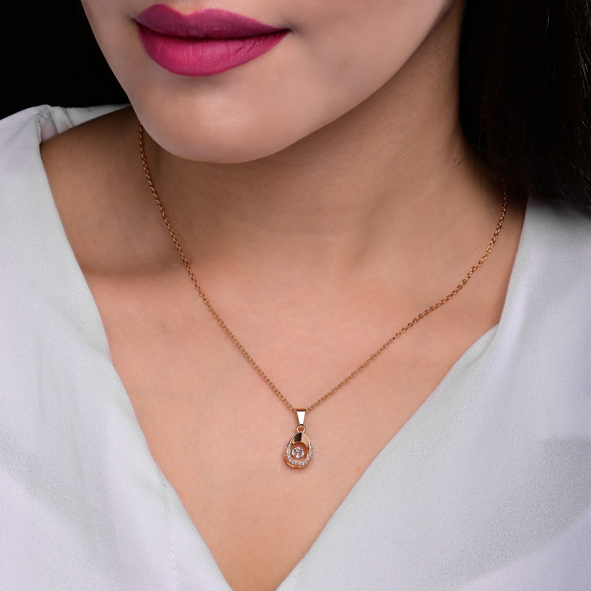 Branta Dancing Diamond Pendant Necklace For Women
