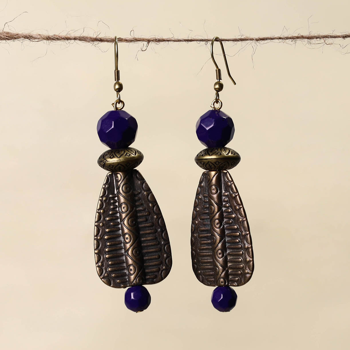 ITOKRI CRAFTS INITIATIVE Handmade Beaded Earrings 159 - view 2