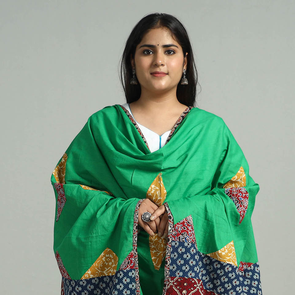 SHADES OF MARUDHARA Applique Patchwork Cotton Ajrakh Dupatta with Mirror Work 04 - view 3