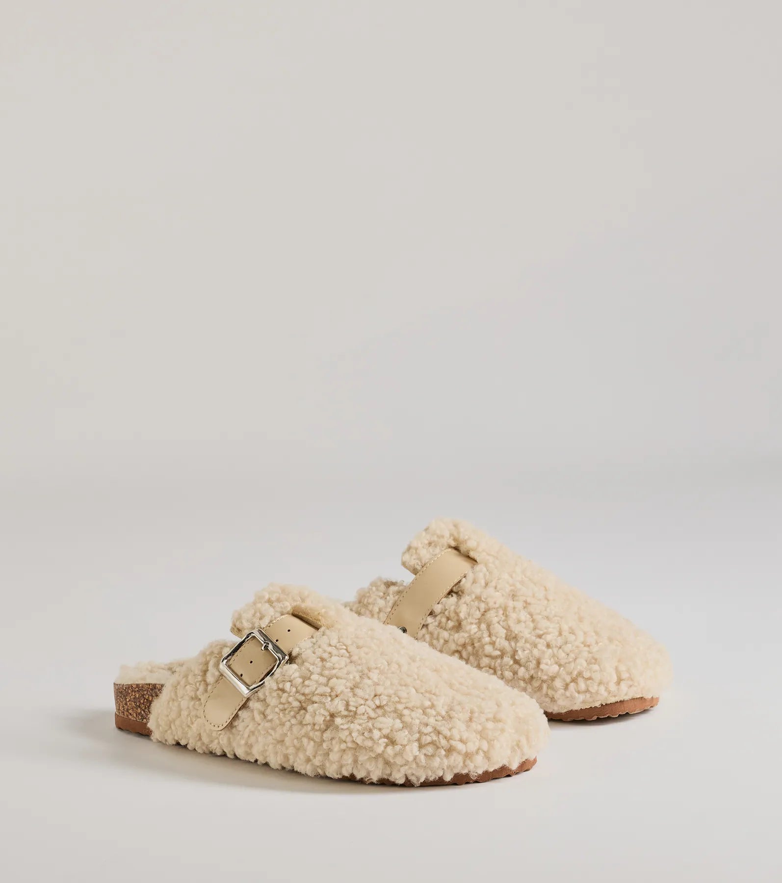 Windsor Cozy Glam Slip-On Clogs – IVORY