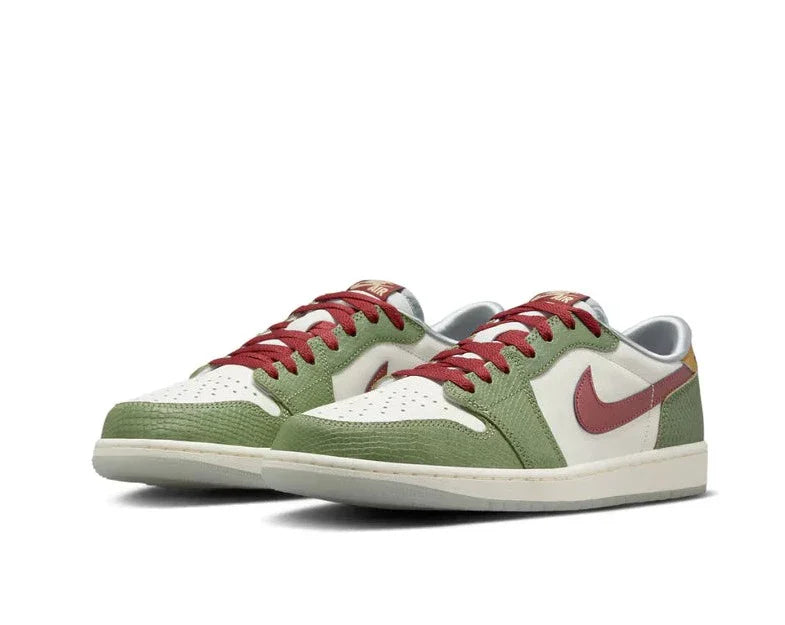 Sneaker Cafe Mumbai Air Jordan 1 Retro Low Og Year Of The Dragon (2024) - view 2