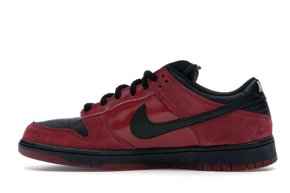 Nike SB Dunk Low 'Milli Vanilli' – Red - view 19