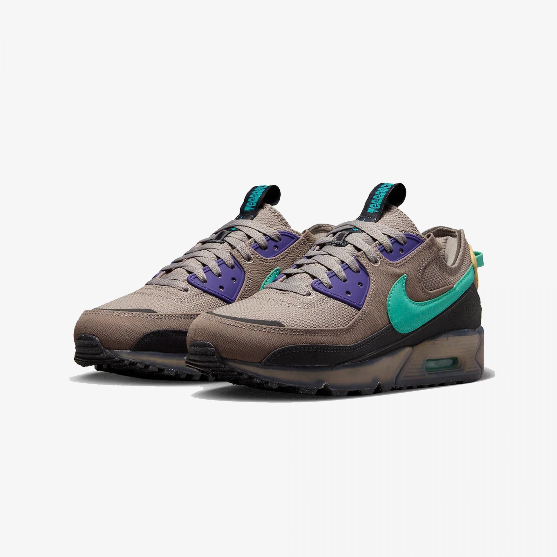 Nike | AIR MAX TERRASCAPE 90 { MOON FOSSIL/LIGHT MENTA
