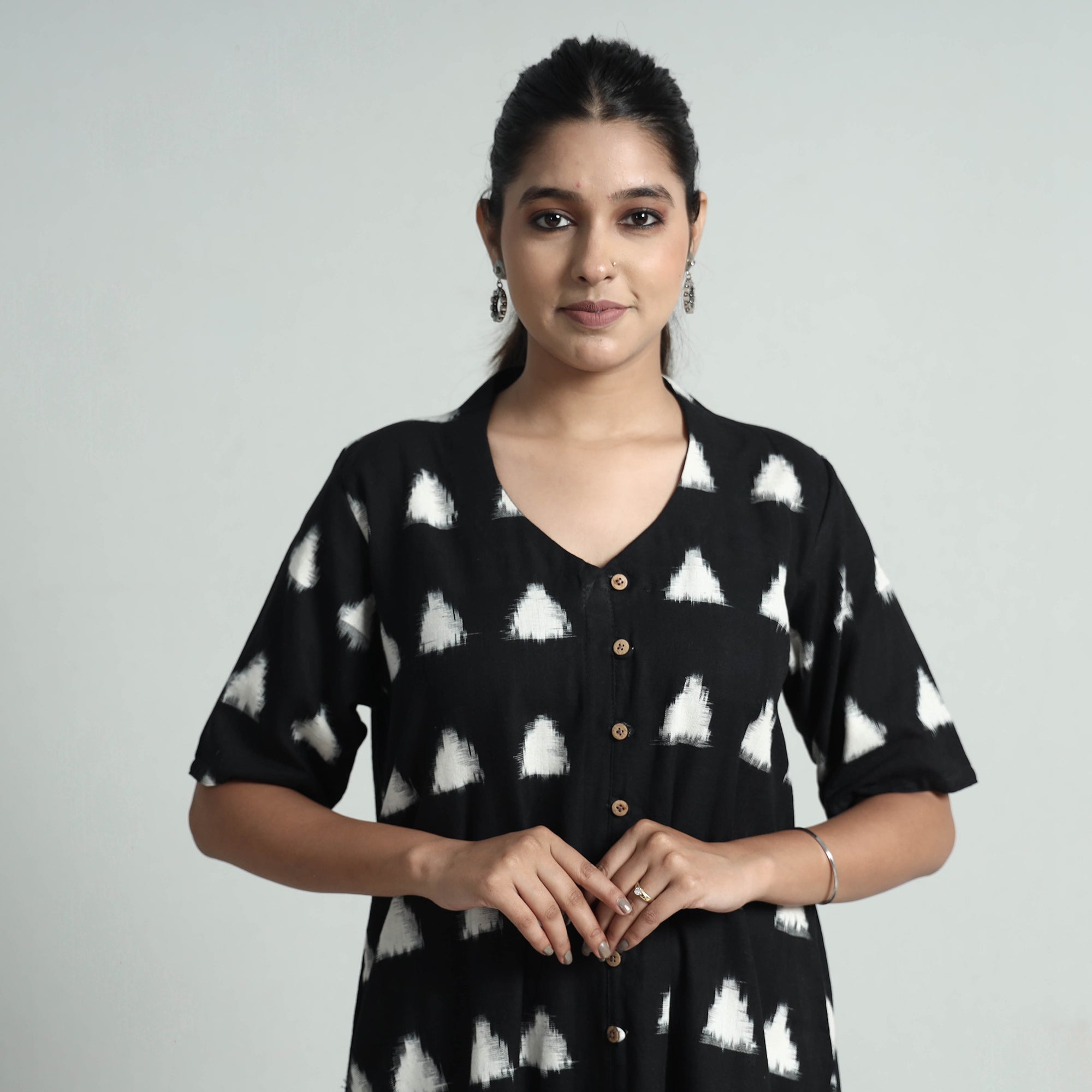 ITOKRI CASUALS Black - Pochampally Double Ikat Weave Cotton Dress - view 2