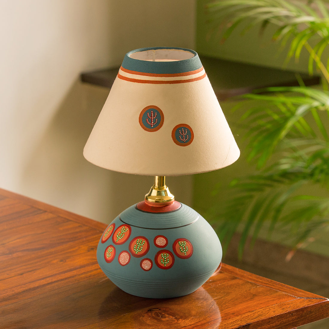EXCLUSIVELANE 'Oasis In Light' Matki Shaped Handpainted Table Lamp In Terracotta (13 Inch)