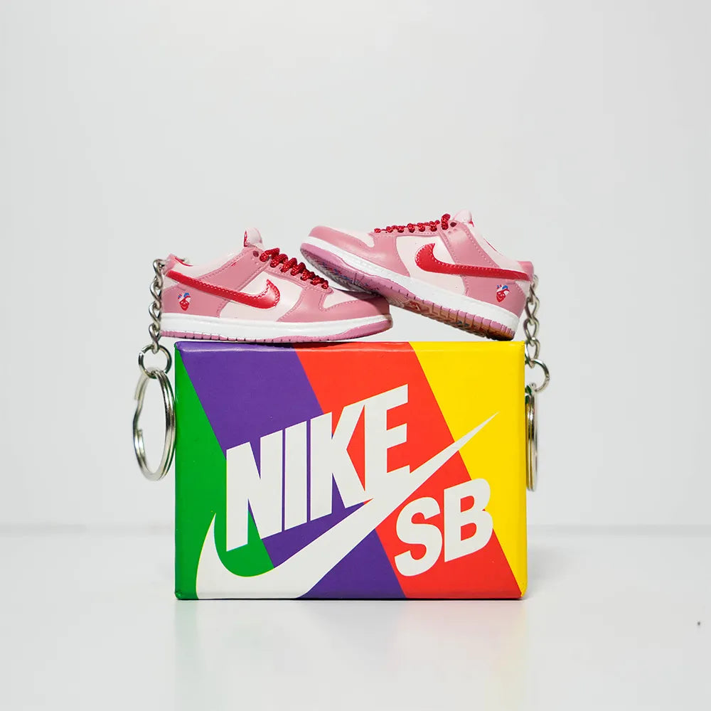 Kicks Machine 3D Sneaker Keychain With Box - SB Dunk Strange Love