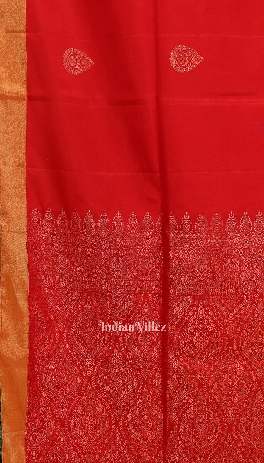 IndianVillèz Red Pure Kanjivaram Soft Silk Saree - view 3