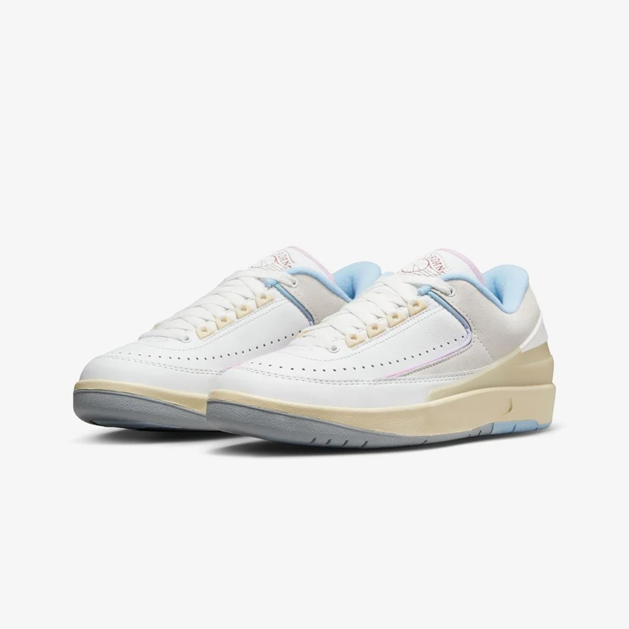 Jordan | AIR JORDAN 2 RETRO LOW { SUMMIT WHITE/VARSITY RED-ICE BLUE