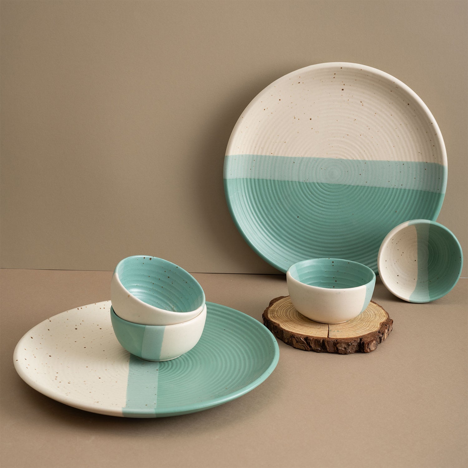 Urban Space Home Furnishing Handmade Ceramic Dinner Set for 2, set of 2 Dinner plates and 4 katoris, Set of 6, Ocean Green Pearl