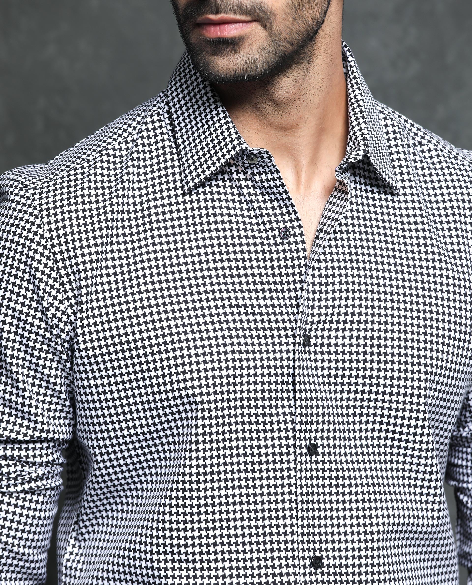 Rare Rabbit Men's Jader Black Cotton Fabric Full Sleeves Houndstooth Shirt - view 2
