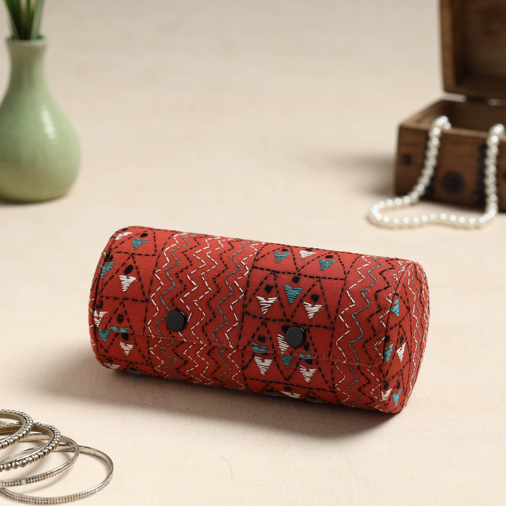 ASALKAAR Bengal Kantha Work Handcrafted Bangle Box (Big)