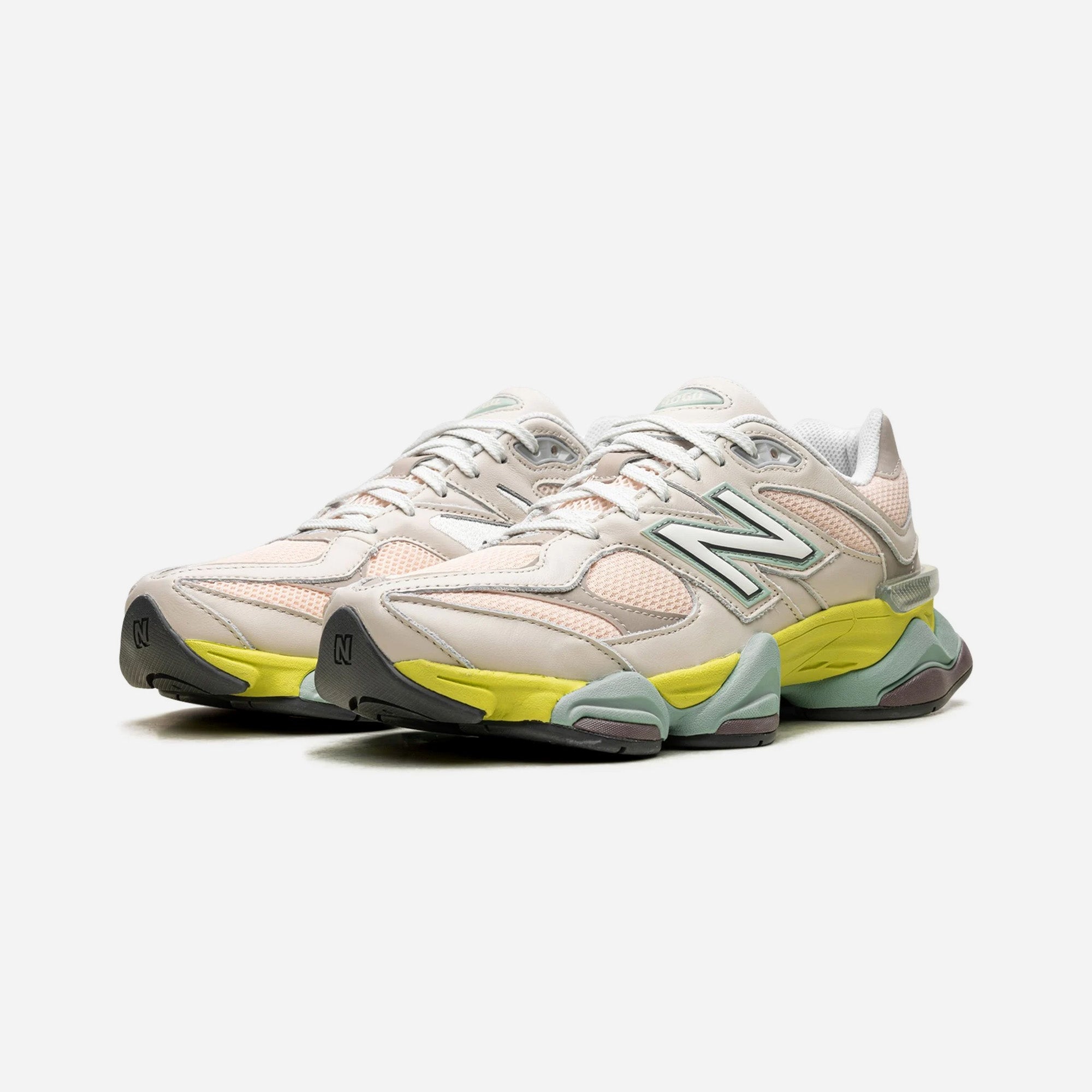 New Balance 9060 Moonbeam Vintage Rose - view 2
