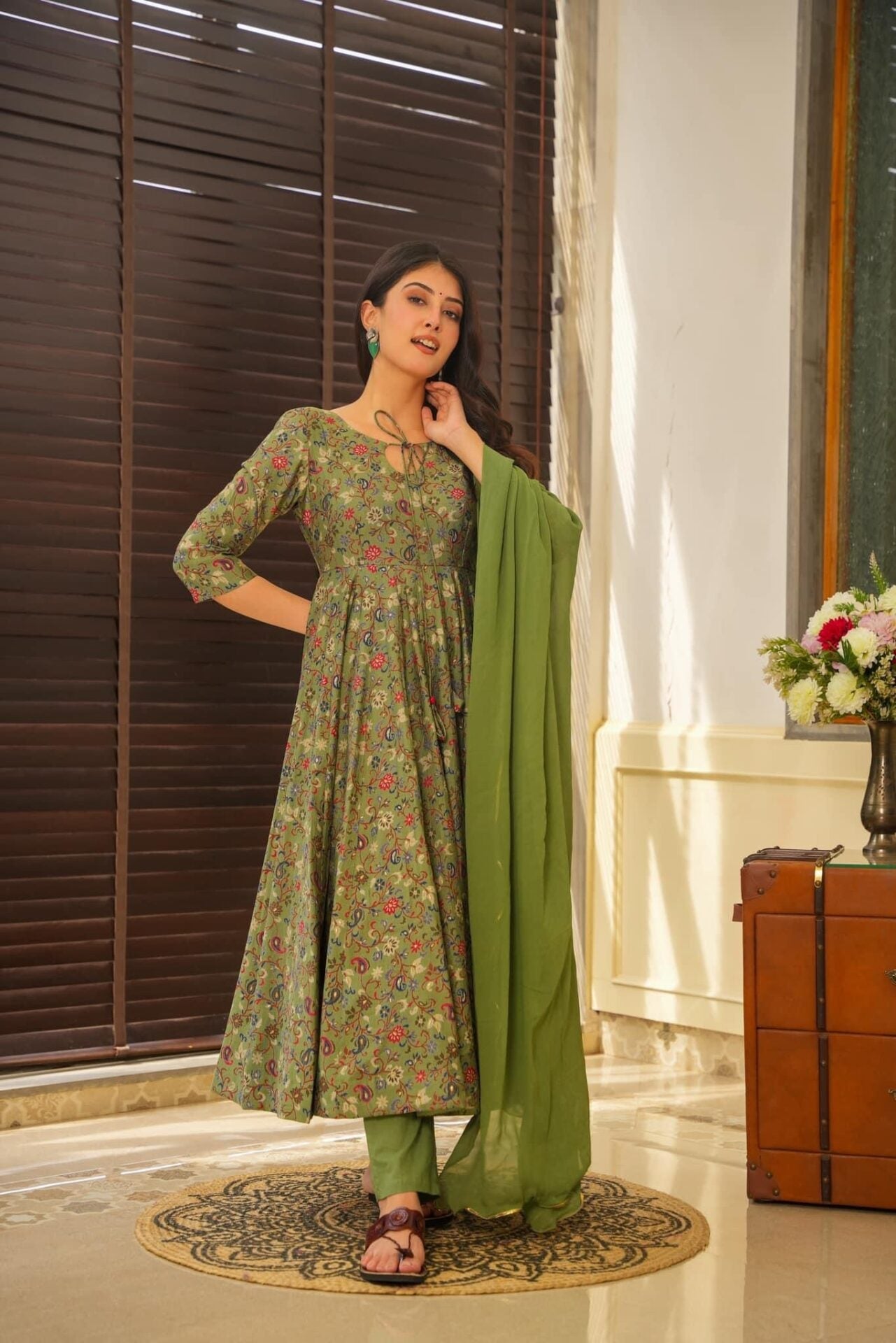 Idaho-o sowmya muslin suit set