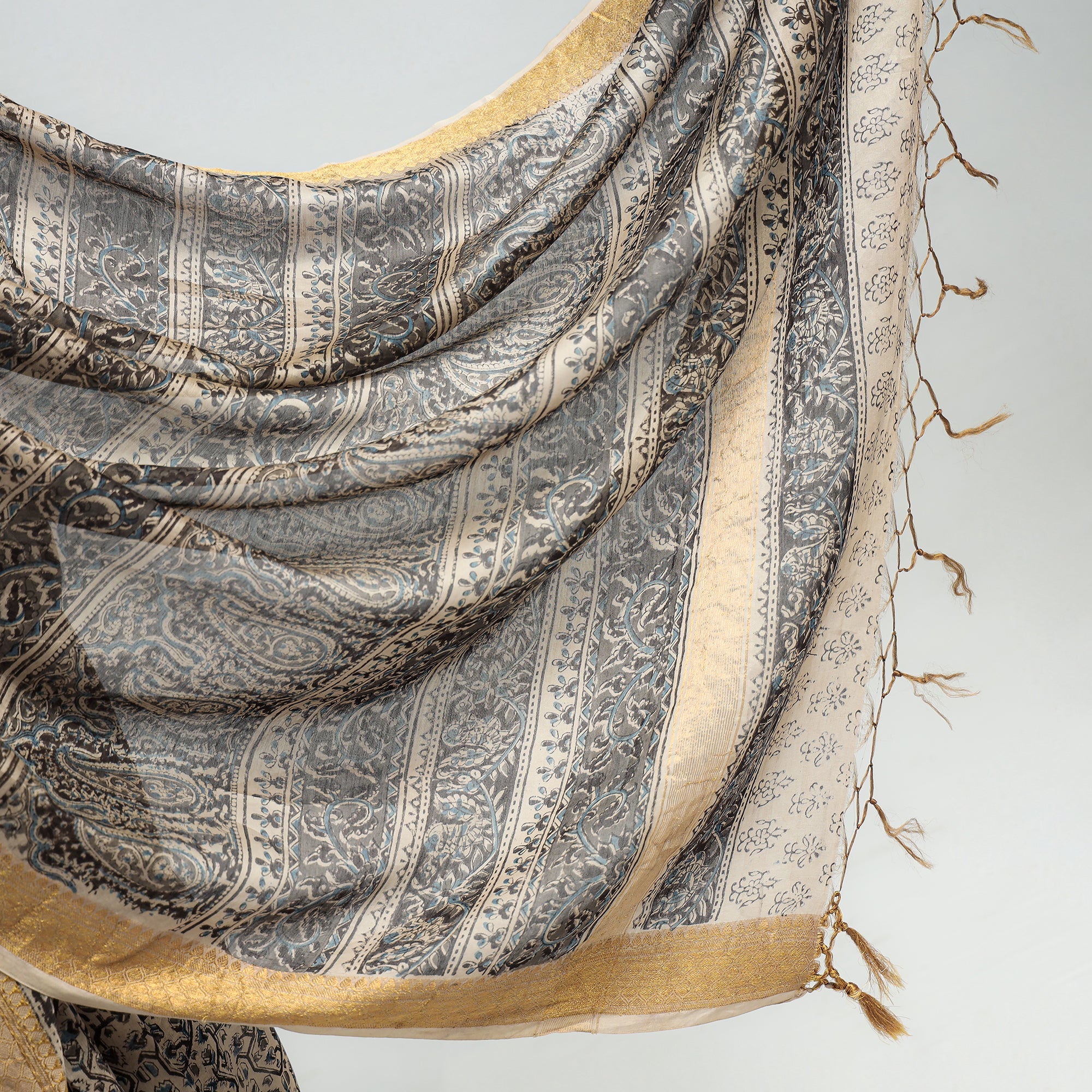 VENKATA BHANU KALAMKARI PEDANA Black - Original Pedana Kalamkari Block Print Silk Saree - view 4