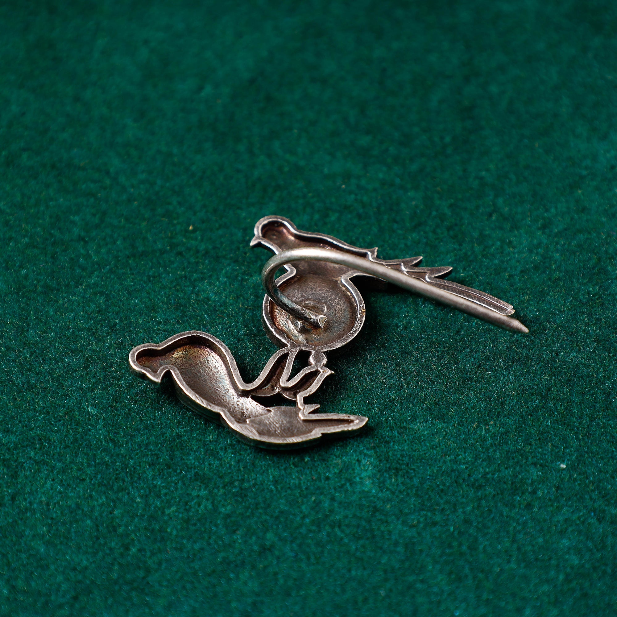 WHITE RIVER STORIES Antique Silver Finish Oxidised Brass Base Juda Pin - view 2