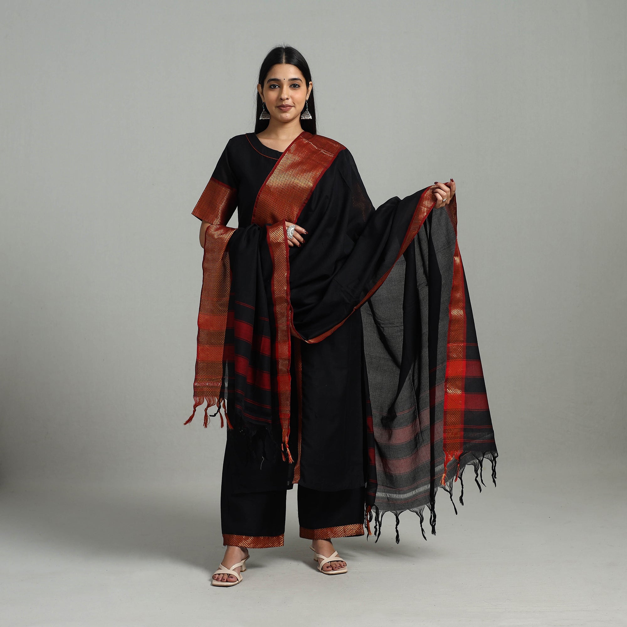 ITOKRI CASUALS Black - Cotton Dharwad Kurta Set with Palazzo & Dupatta 07 - view 2