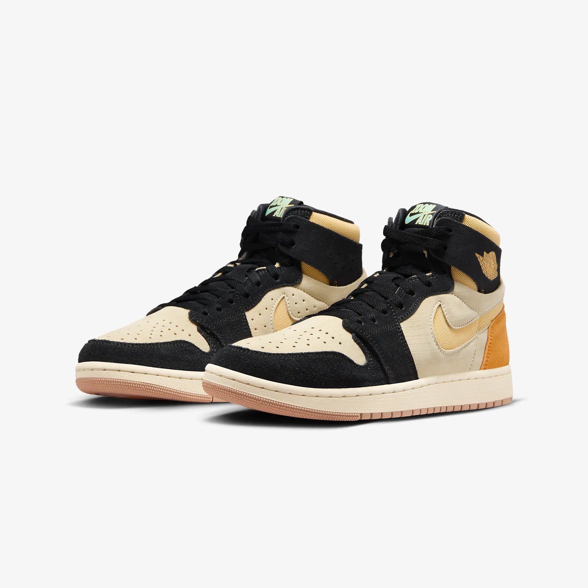 Jordan | AIR JORDAN 1 ZOOM CMFT 2 { MUSLIN/CELESTIAL GOLD-BLACK-VIVID ORANGE