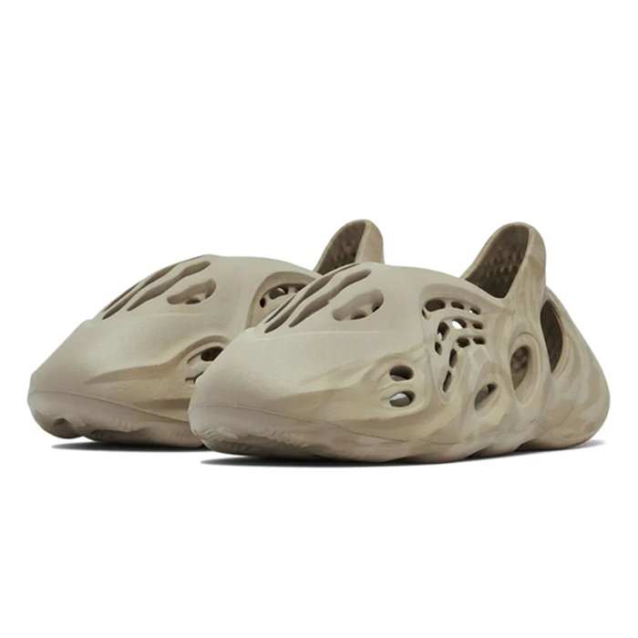HYPE ELIXIR Yeezy Foam Runner Stone Salt - view 2