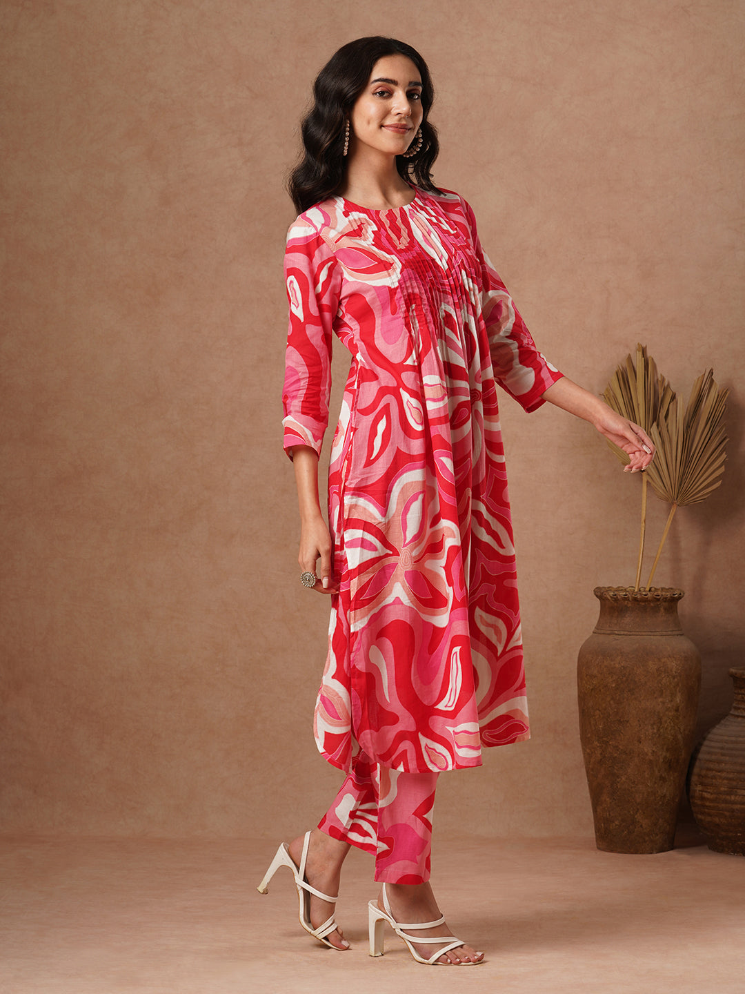 FASHOR Abstract Printed A-Line Pin Tucked Co-ord Set - Pink - view 4