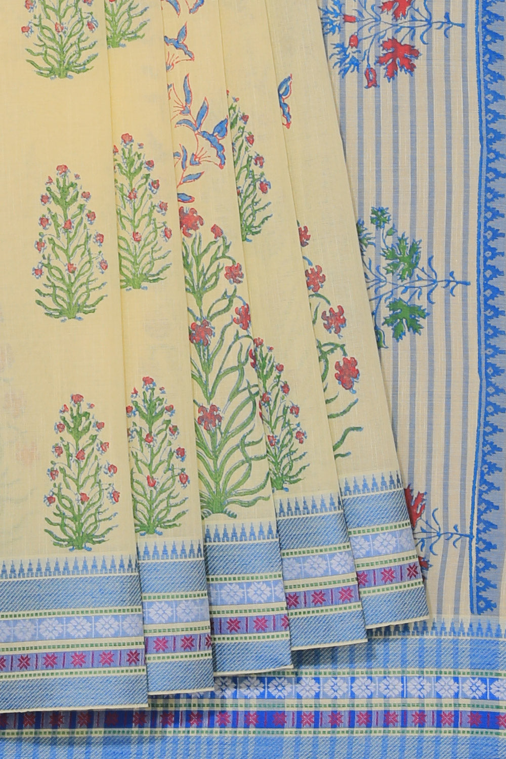 Kalanjali Ethnics Hand block printed cotton saree - view 2